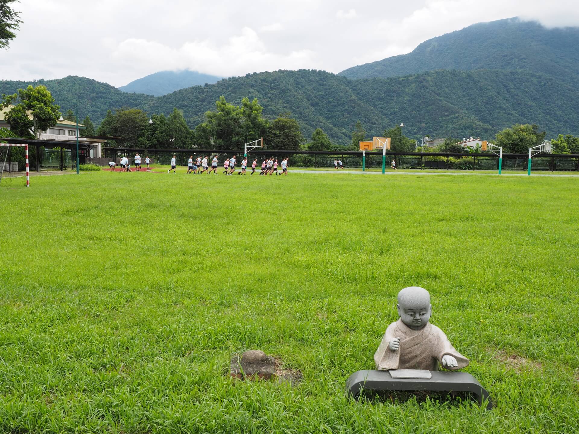 均頭國民中小學