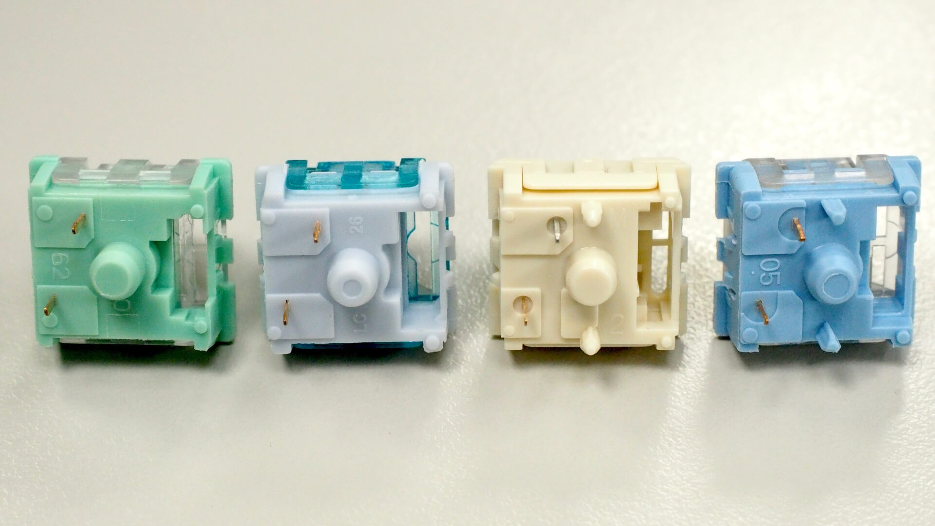 五腳軸（5-pin）與三腳軸（3-pin）比較