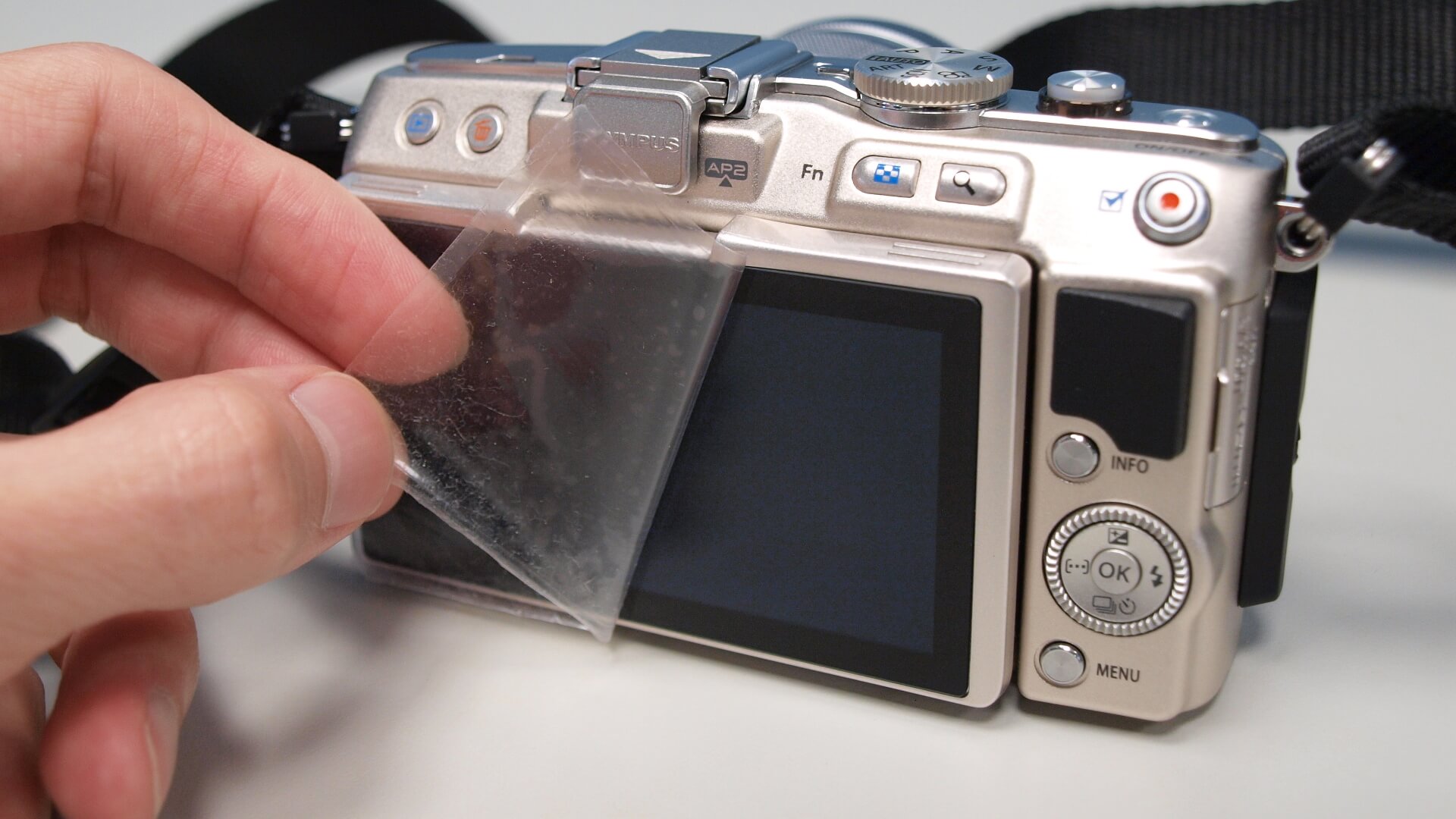 camera-screen-protector-diy-7