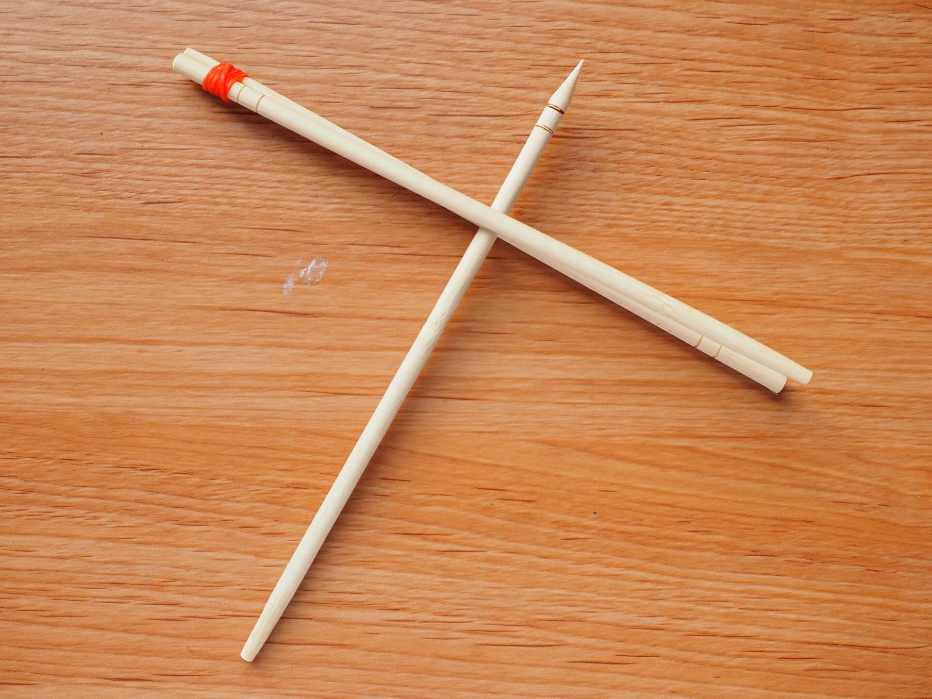 橡皮筋綁竹筷
