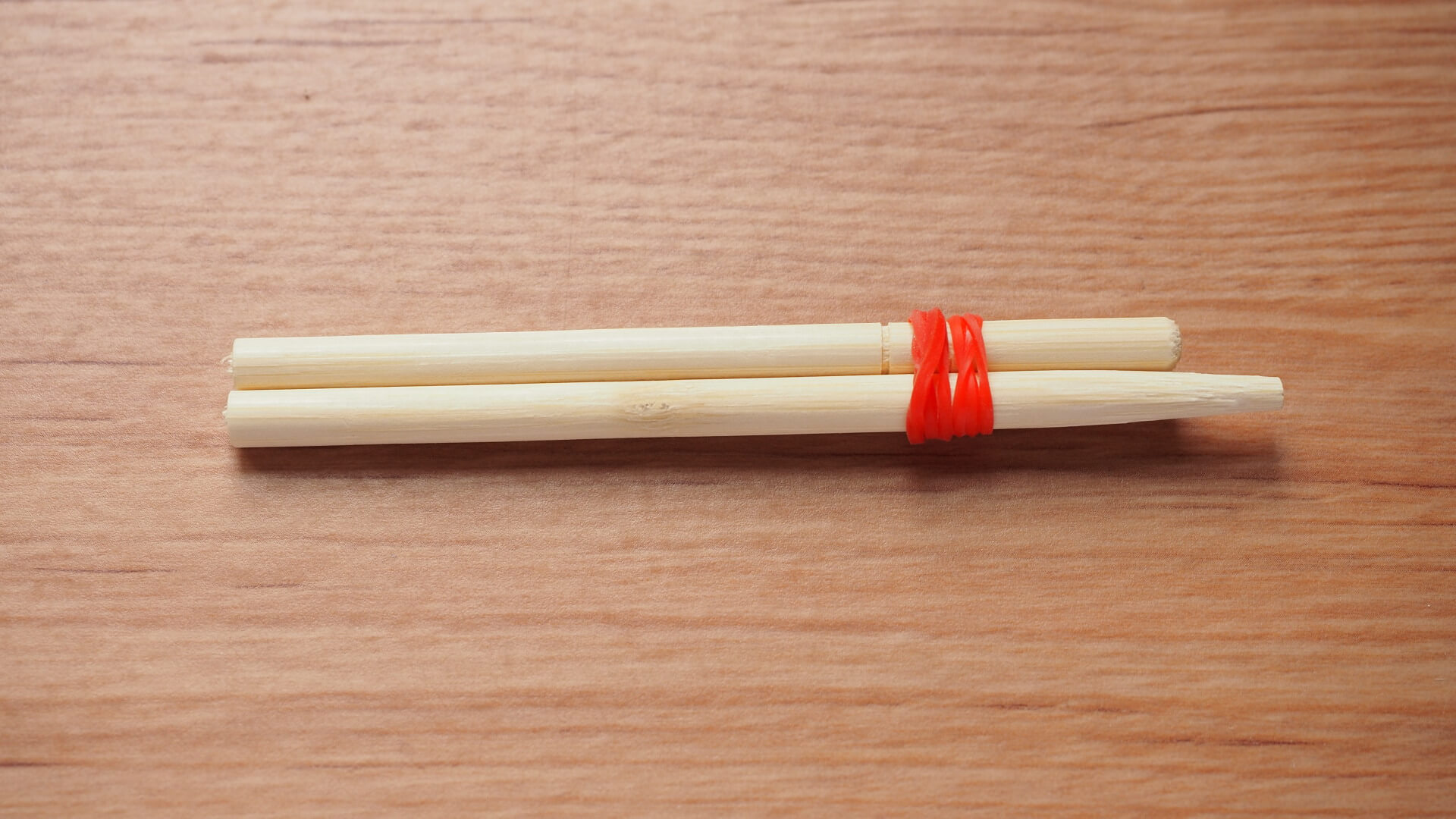 橡皮筋綁竹筷