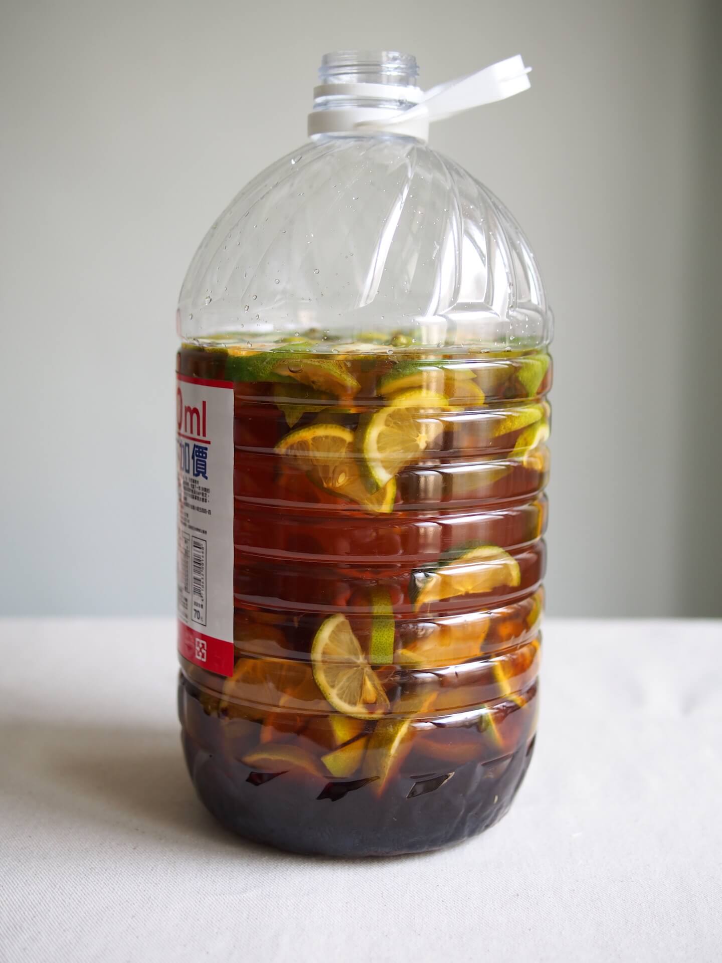 倒入所需的過濾水