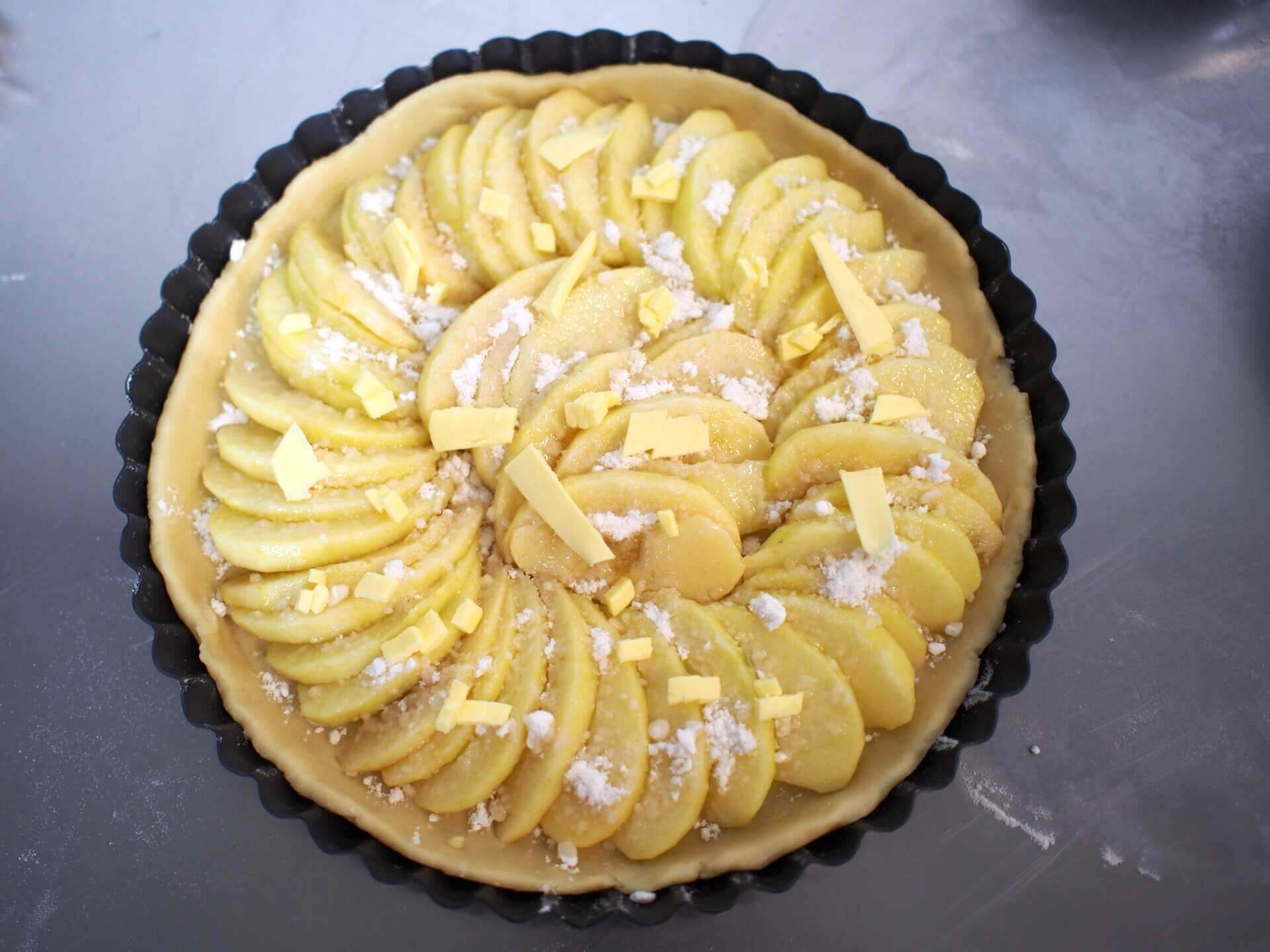 撒上糖粉、奶油