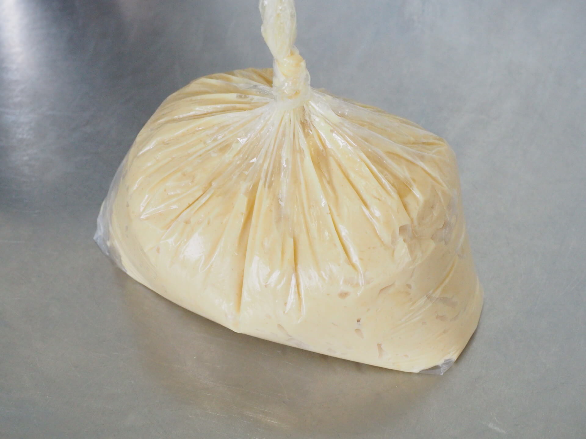 將麵糊放入塑膠袋