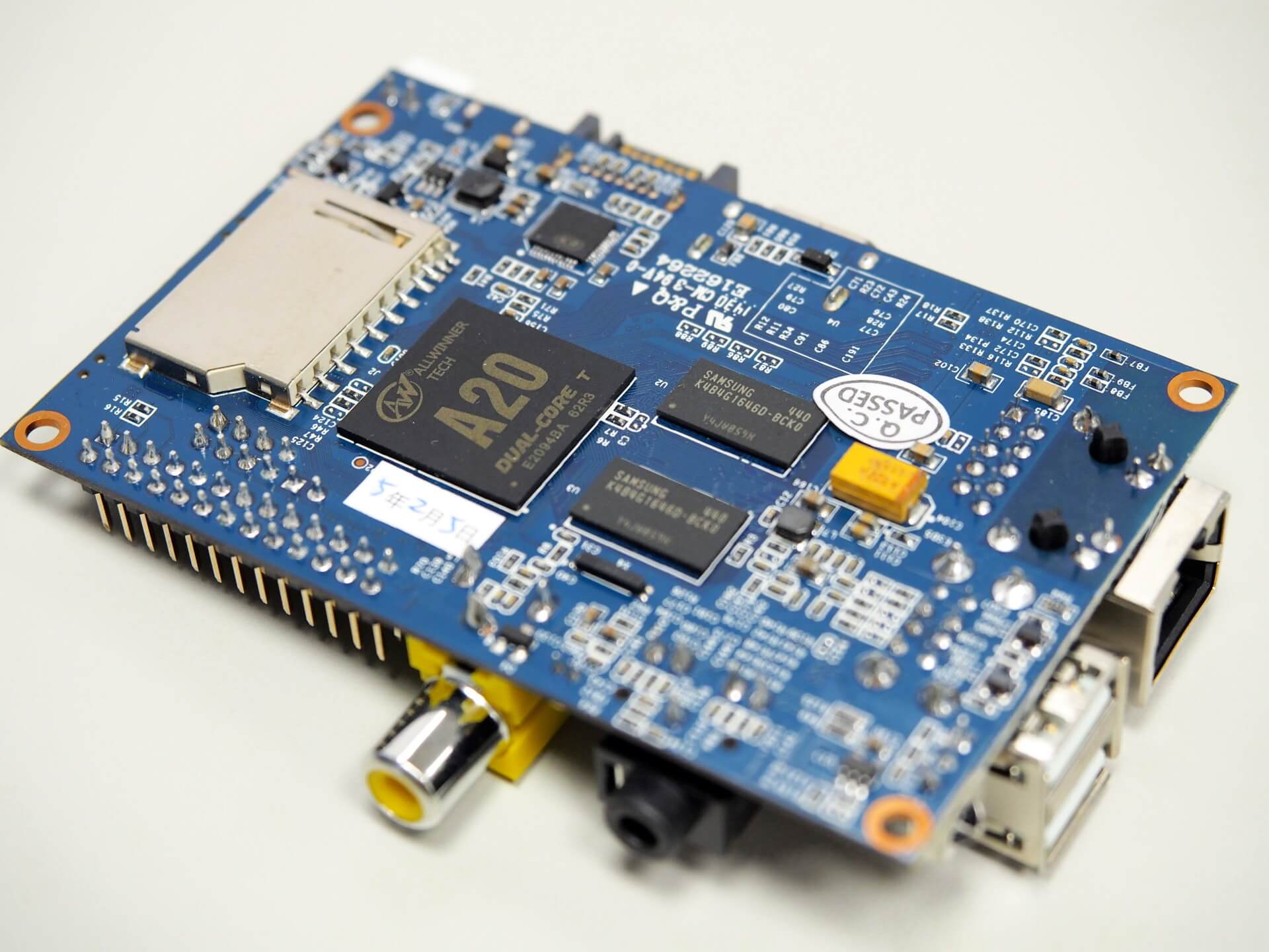 banana-pi-bpi-m1-development-board-unboxing-10