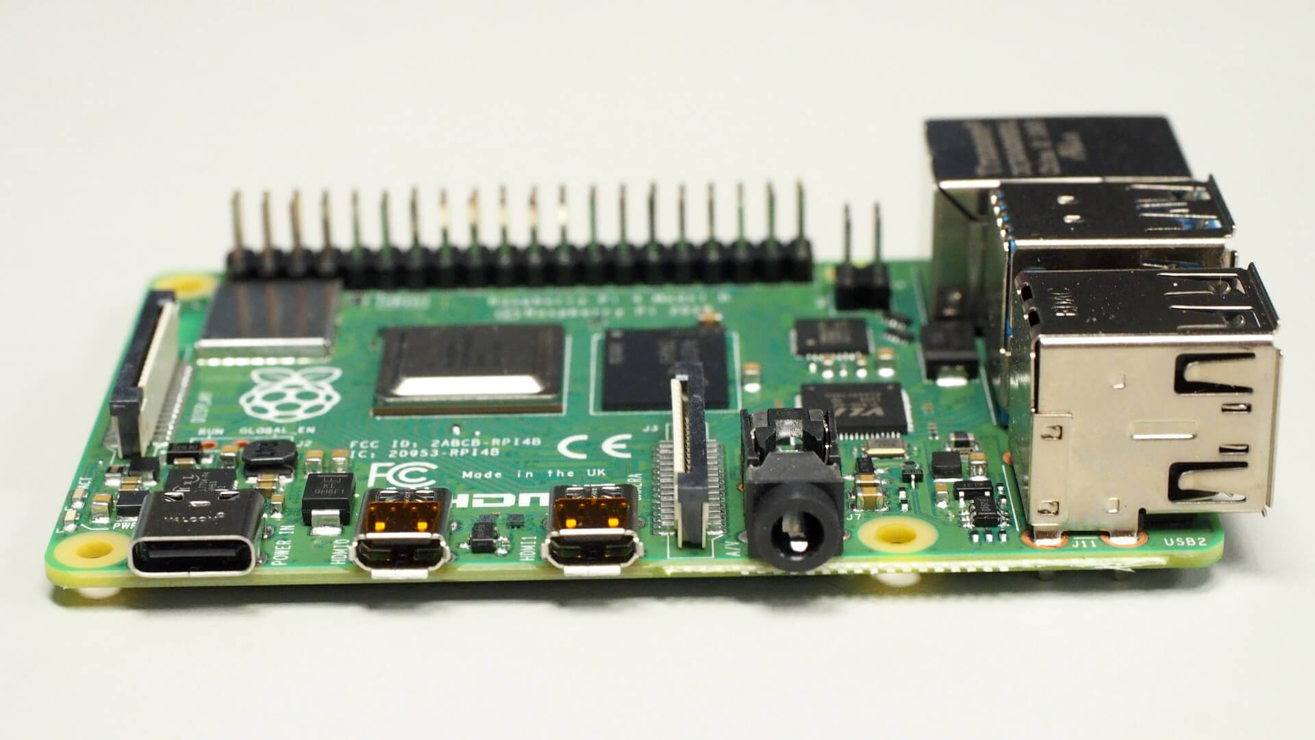 樹莓派 Raspberry Pi 4 Model B 4GB RAM 側面