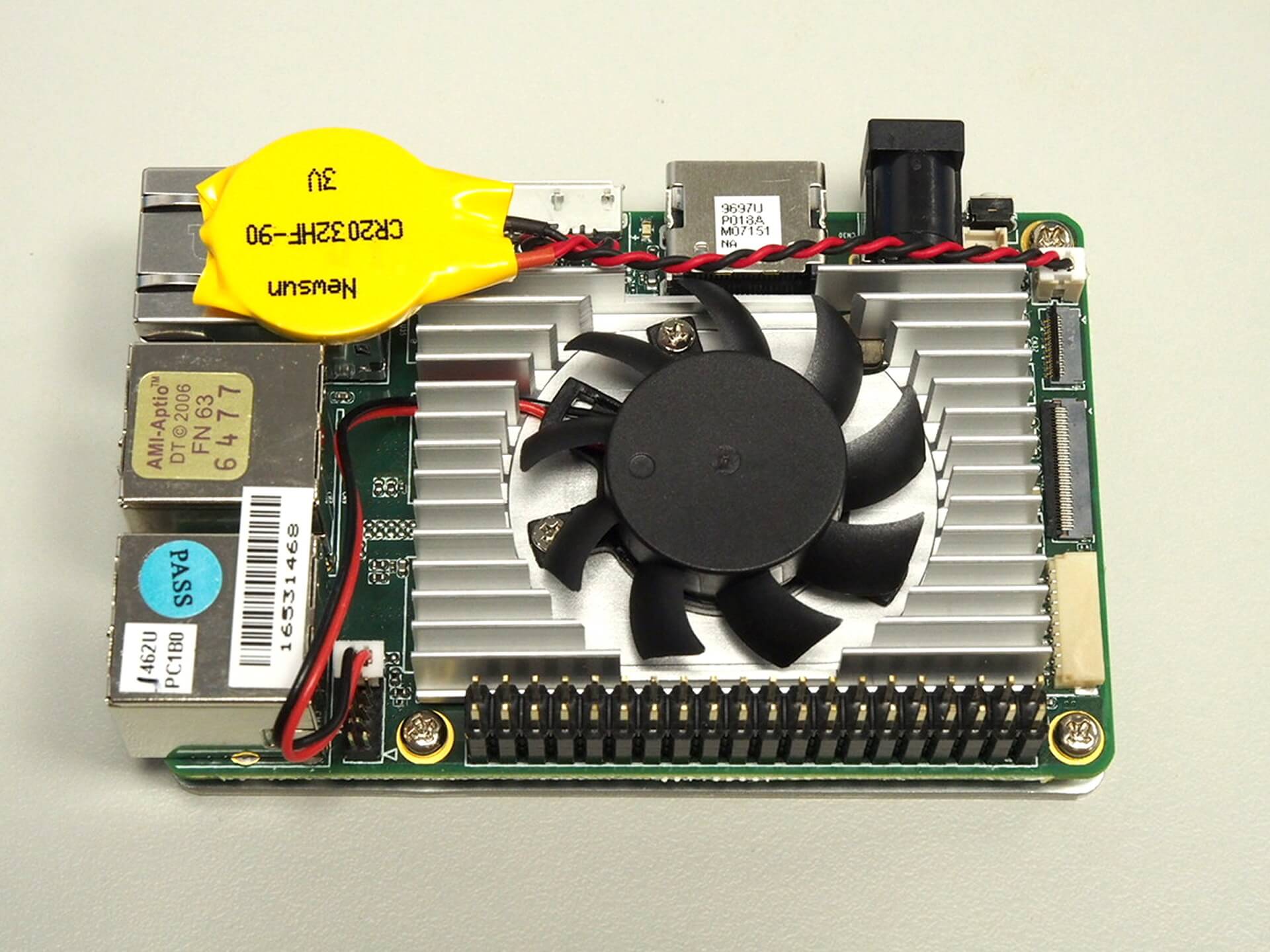 UP Board 開發板正面