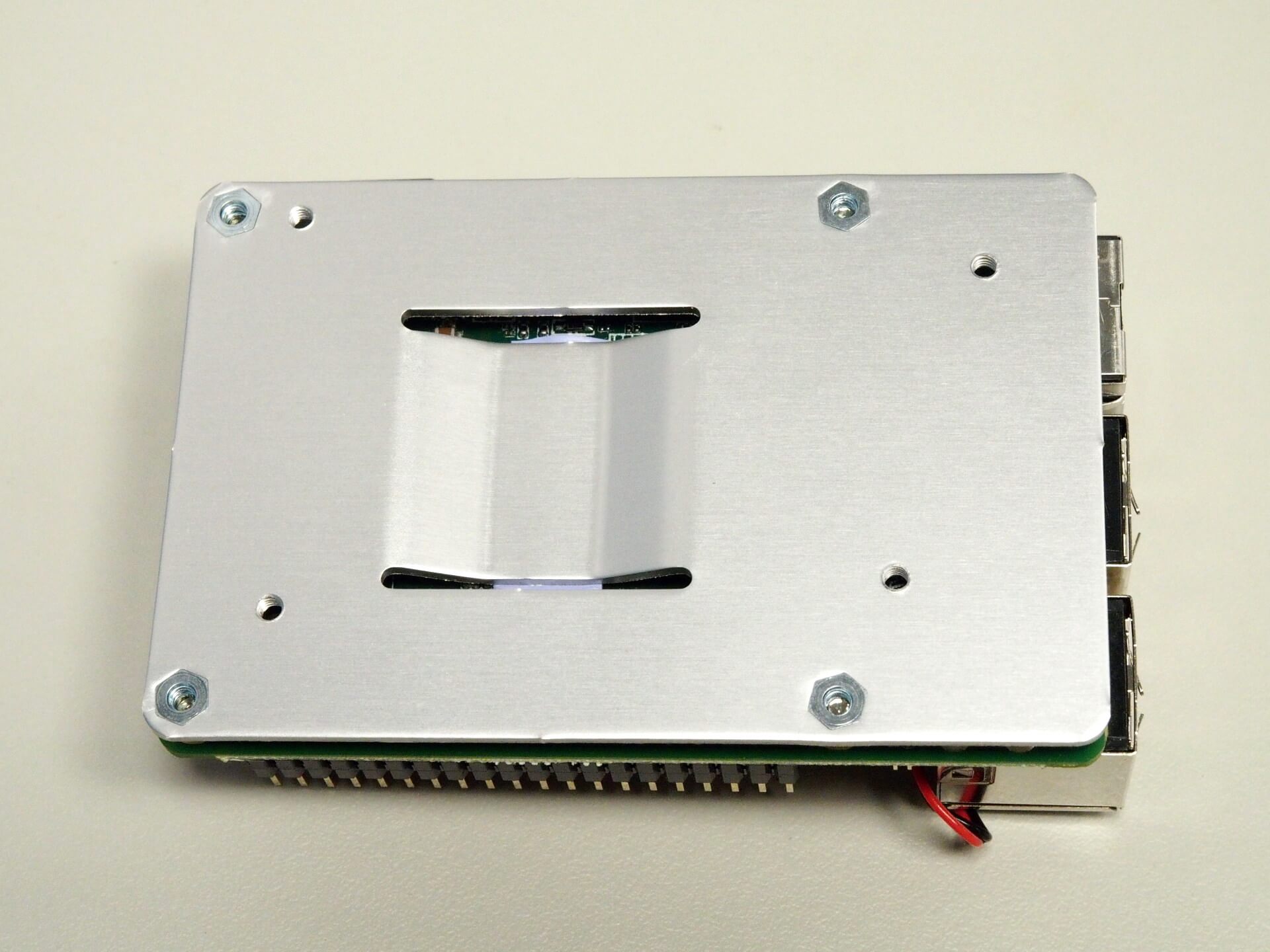 UP Board 開發板背面