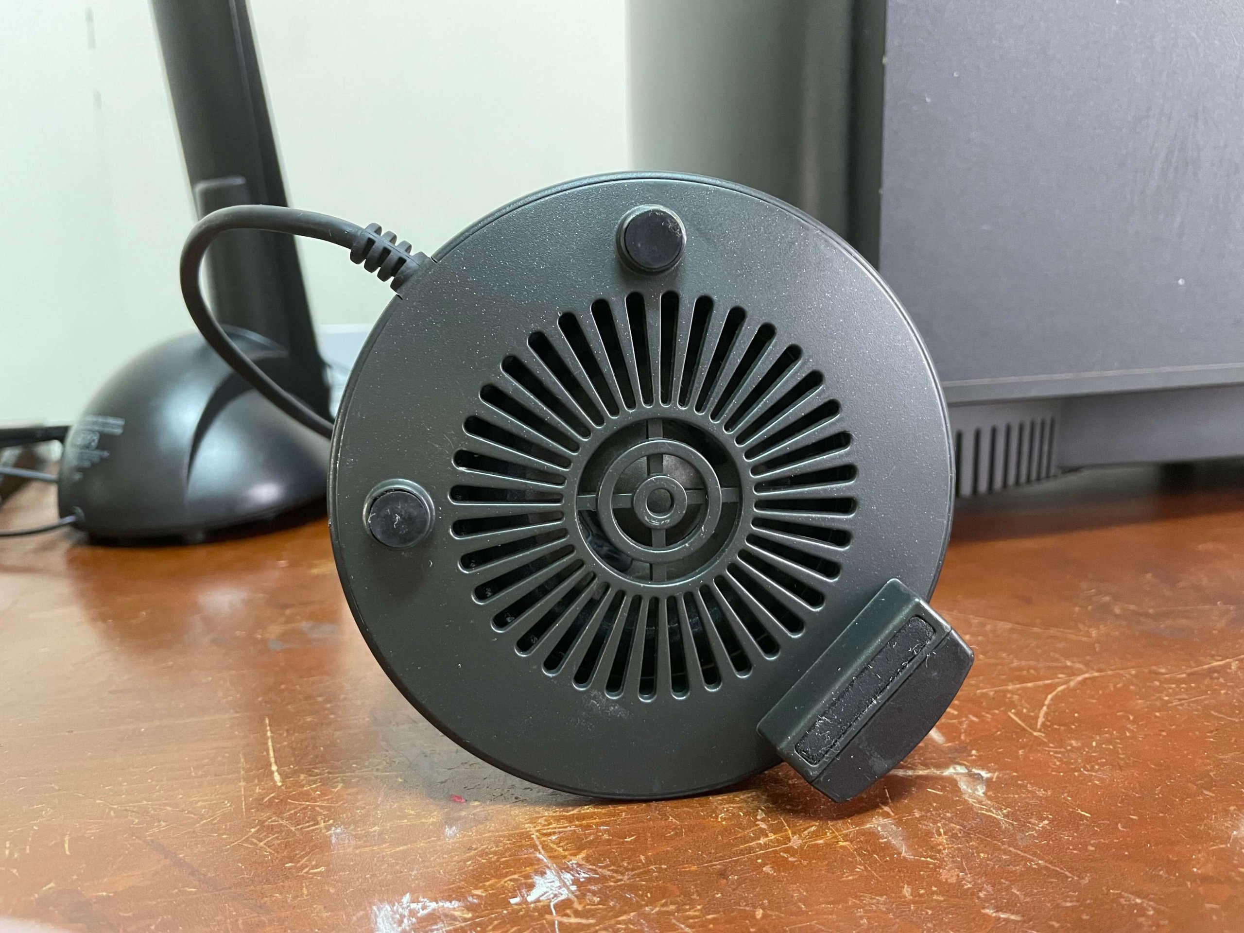 Altec Lansing ATP3 2.1 聲道喇叭（底部）