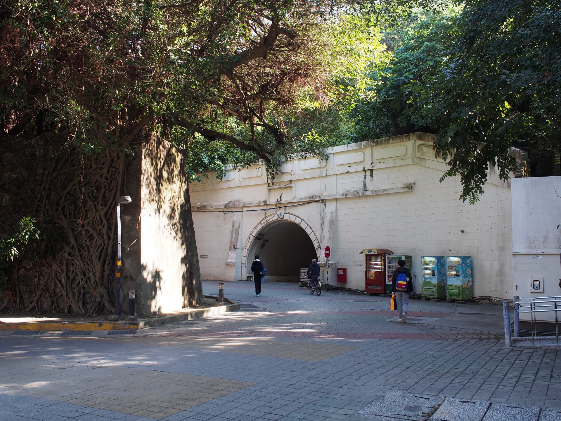 西子灣隧道（中山大學）