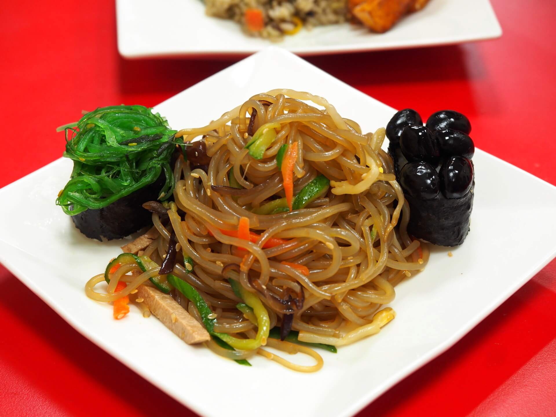 韓式涼拌冬粉與壽司