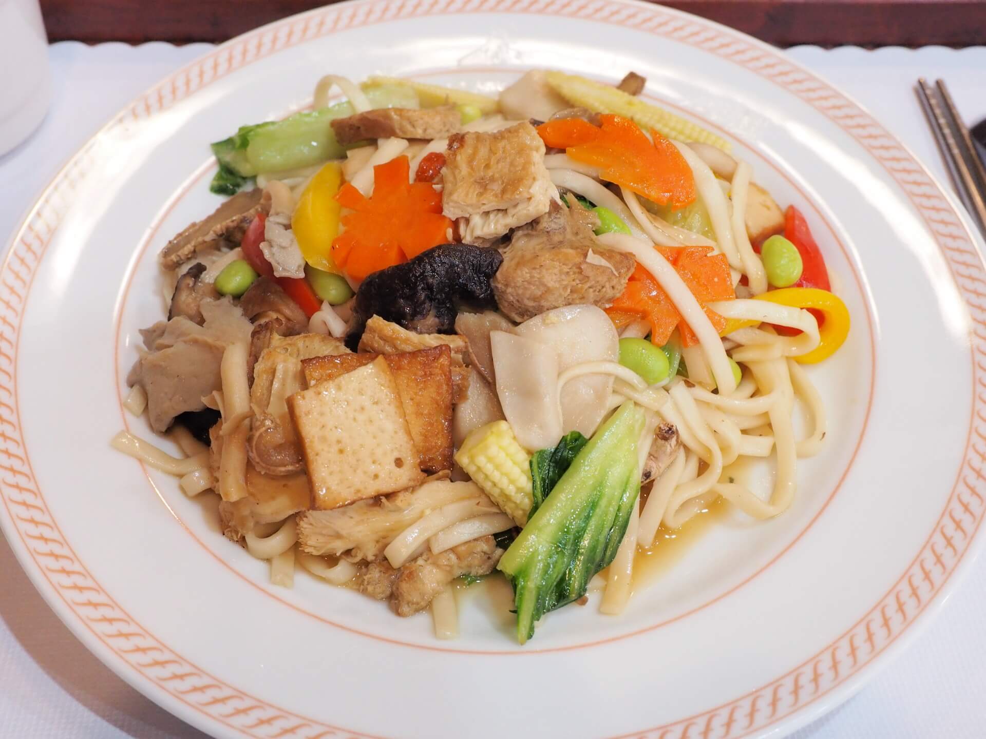 麻油猴頭菇炒麵