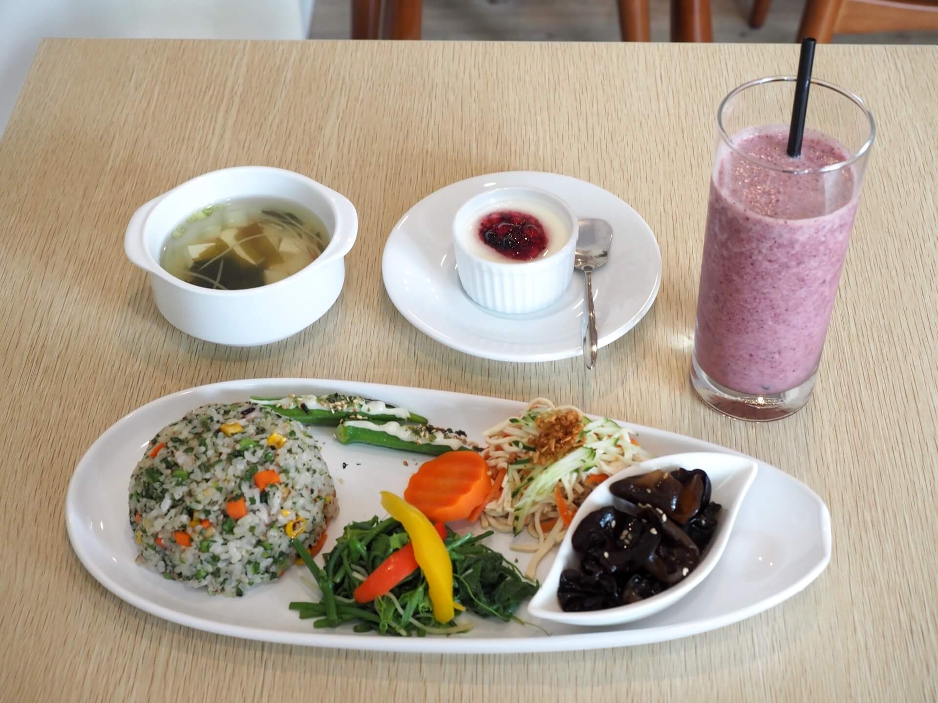 日本香菜鮮蔬炒飯套餐(飲料升級)