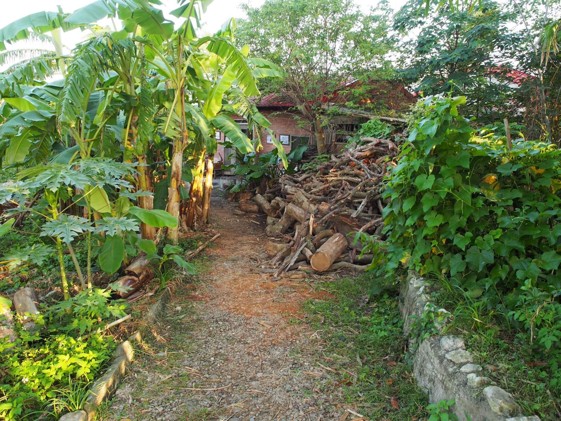 BK 坊柴燒磚窯麵包
