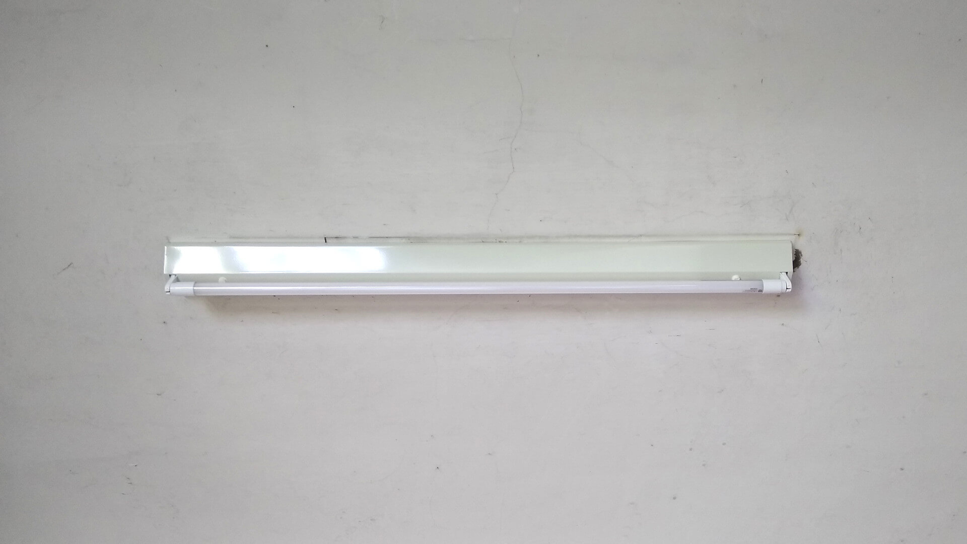 新燈具安裝完成