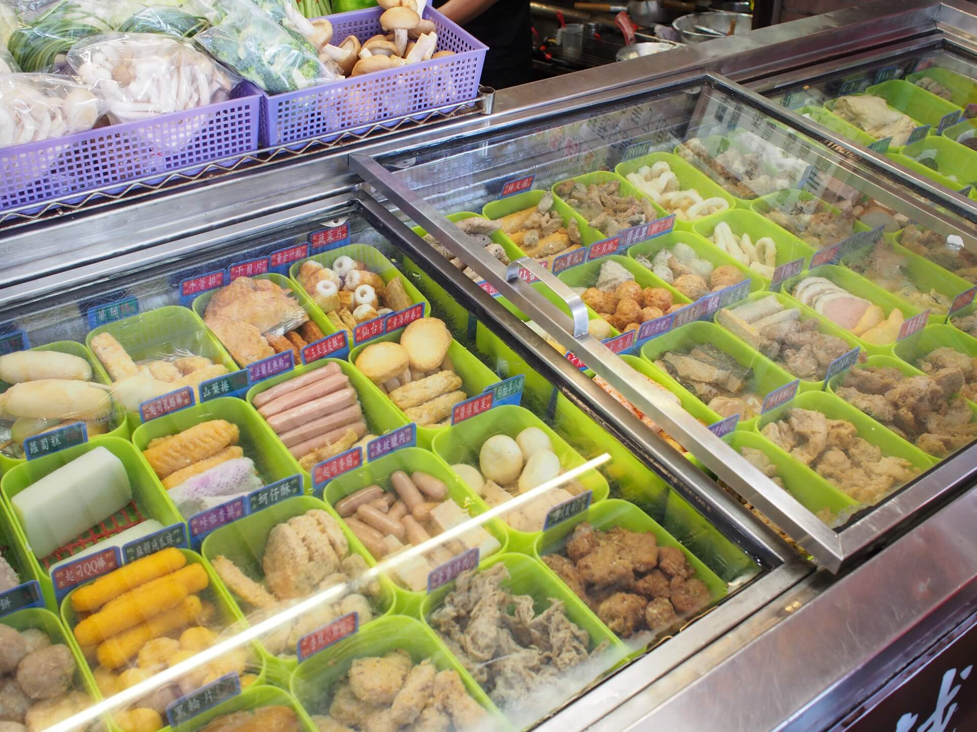 素食鹹酥雞、滷味