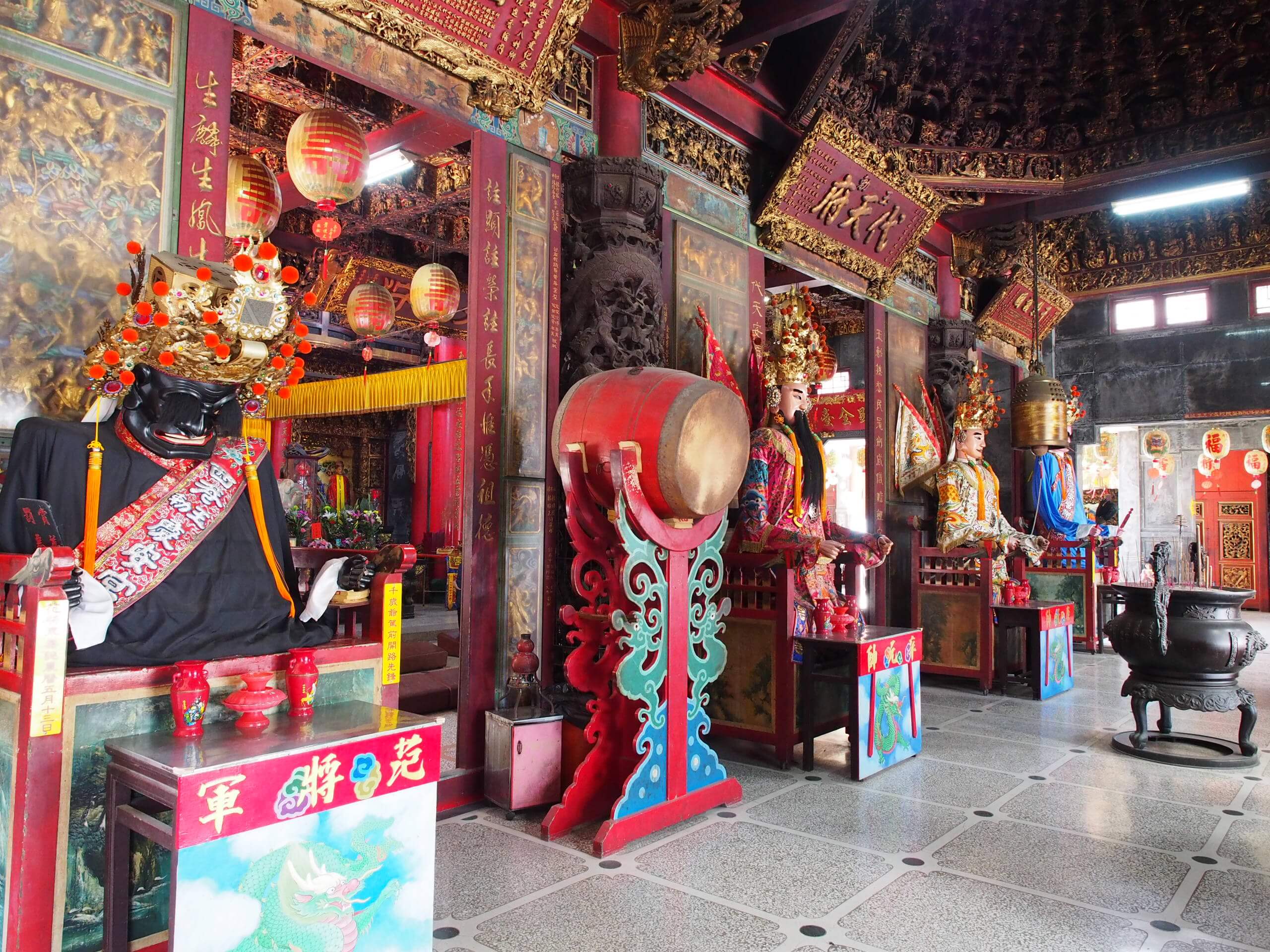 西港玉勅慶安宮大門