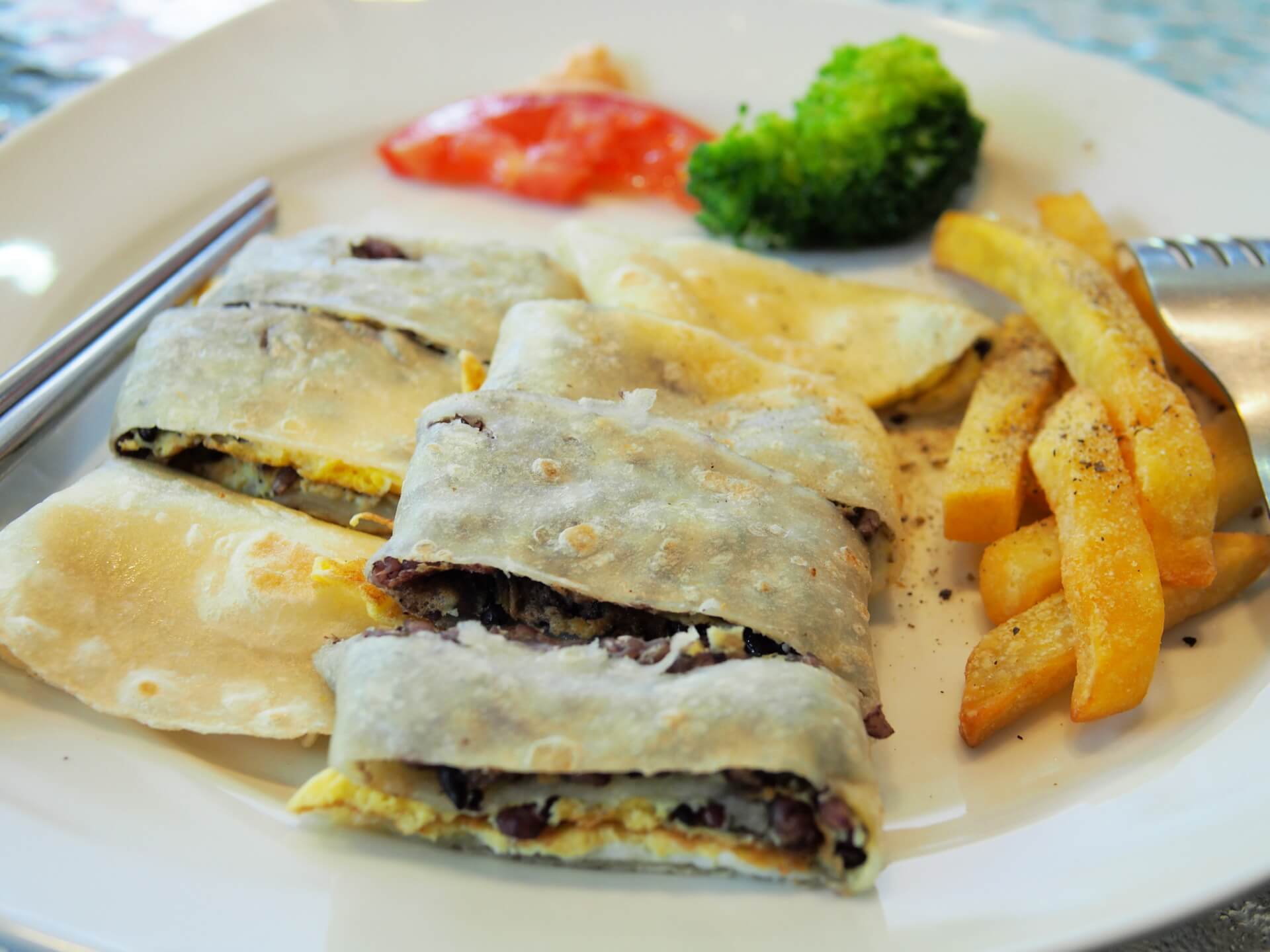 蕎麥紫米蛋餅與地瓜