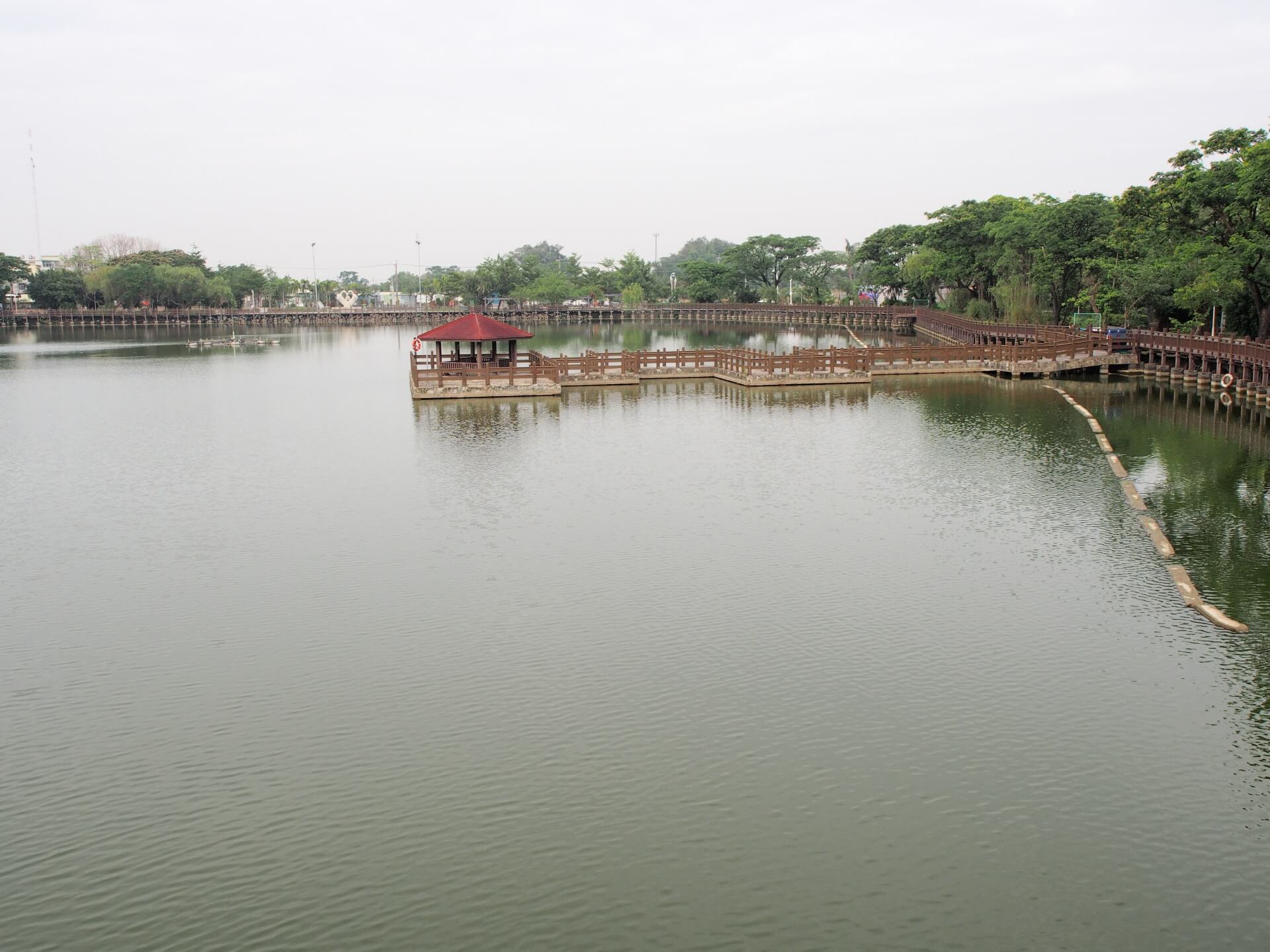 天鵝湖環保水上公園