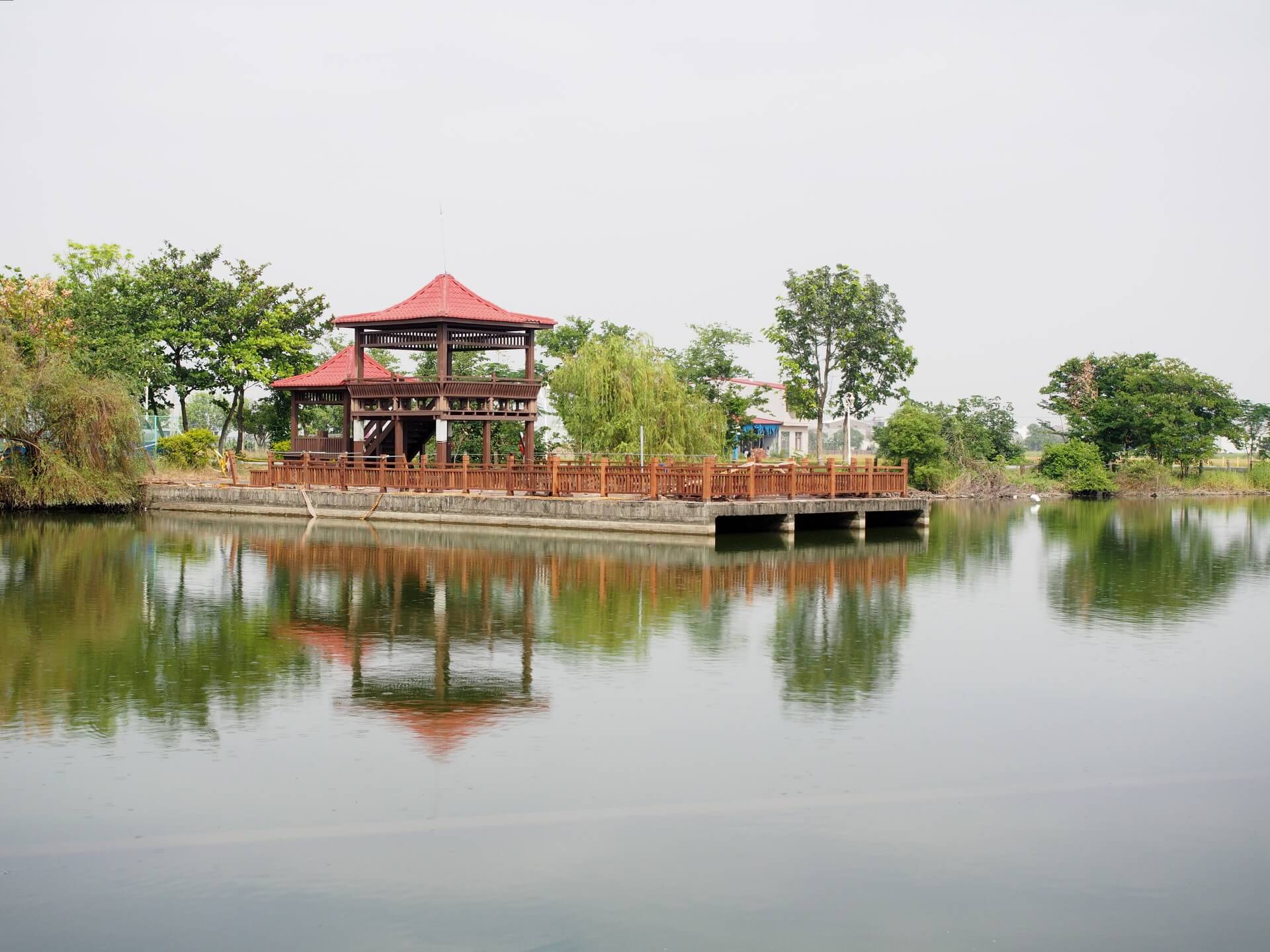 天鵝湖環保水上公園