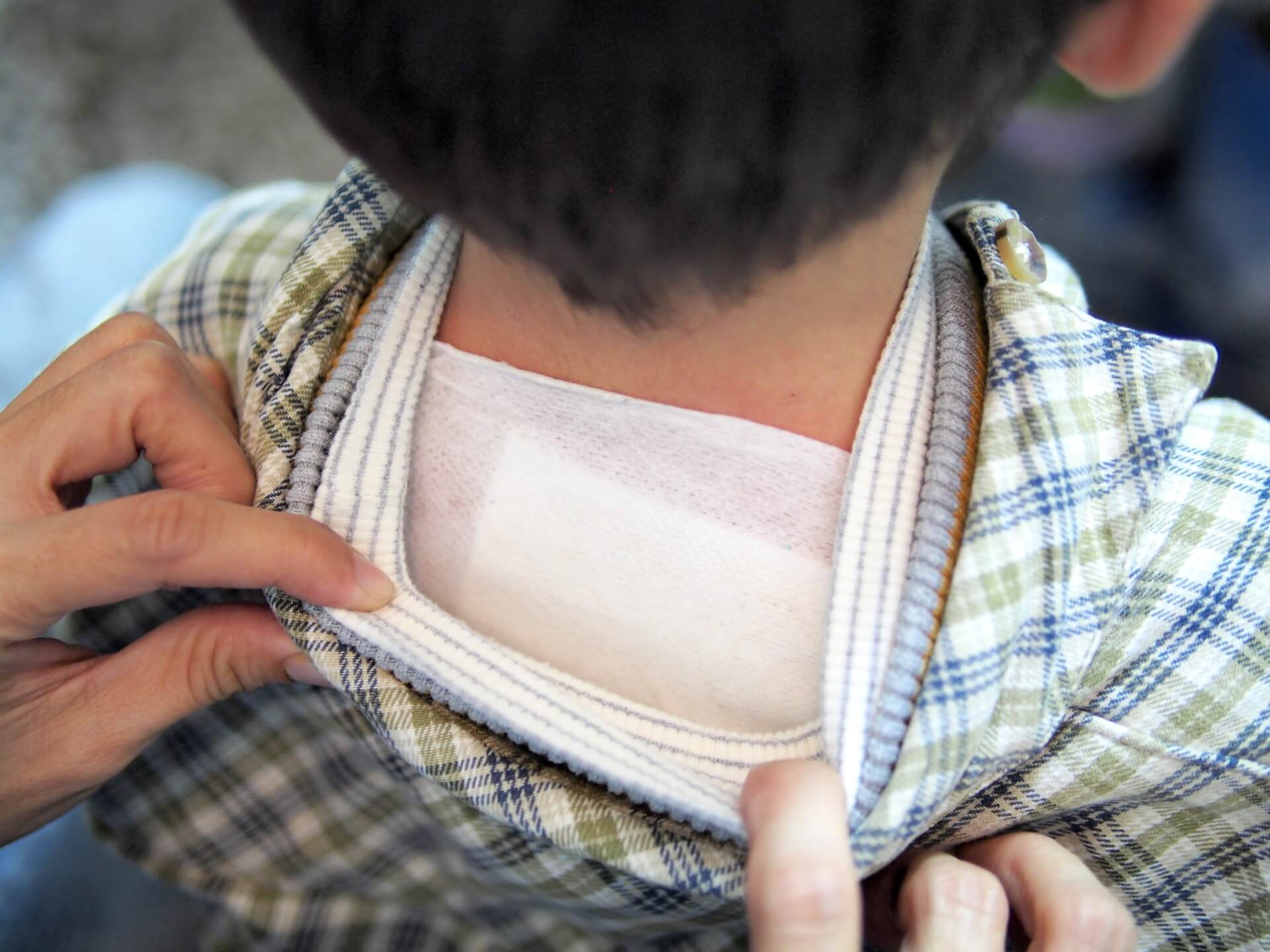 小朋友貼「三九貼」