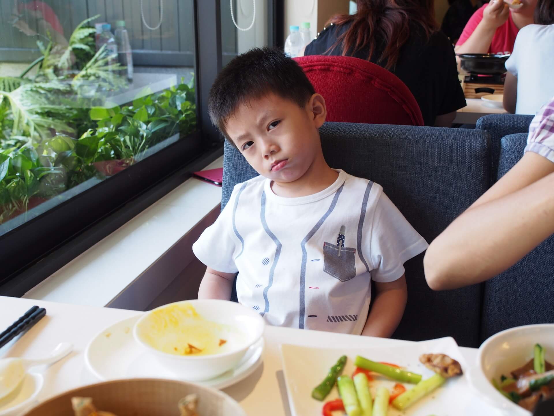 阿玄已經吃不下了