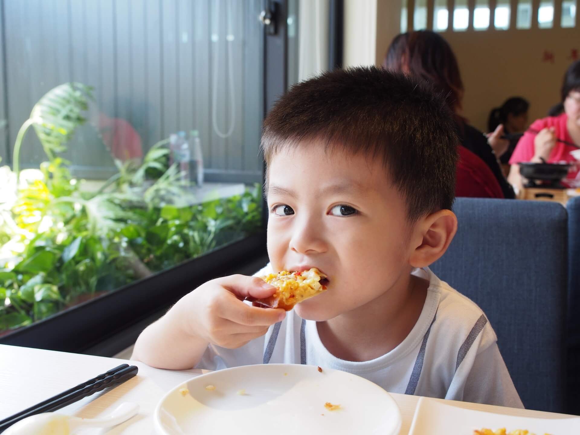 阿玄吃塔塔薄餅