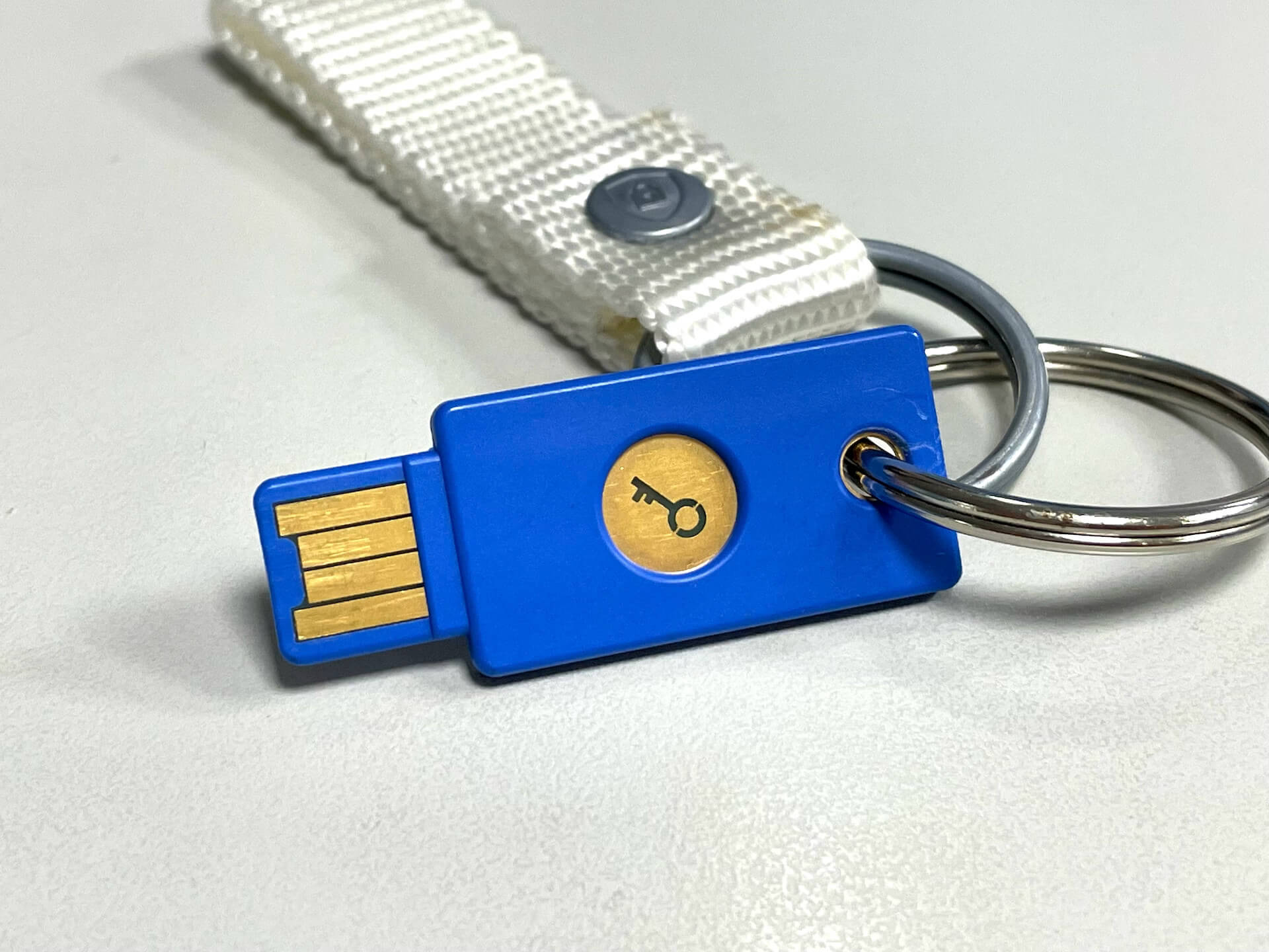 FIDO U2F Security Key