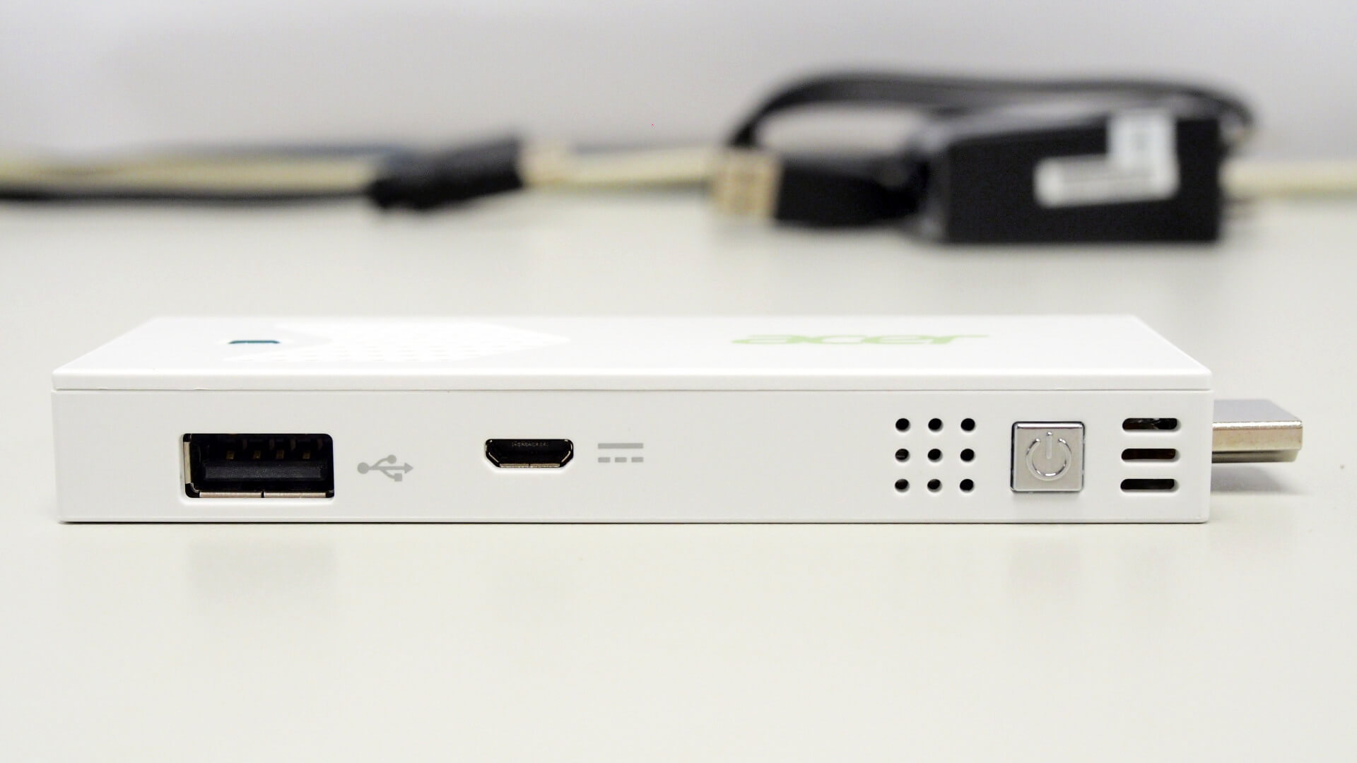 ACER 宏碁 Aspire S1-600 電腦棒側面