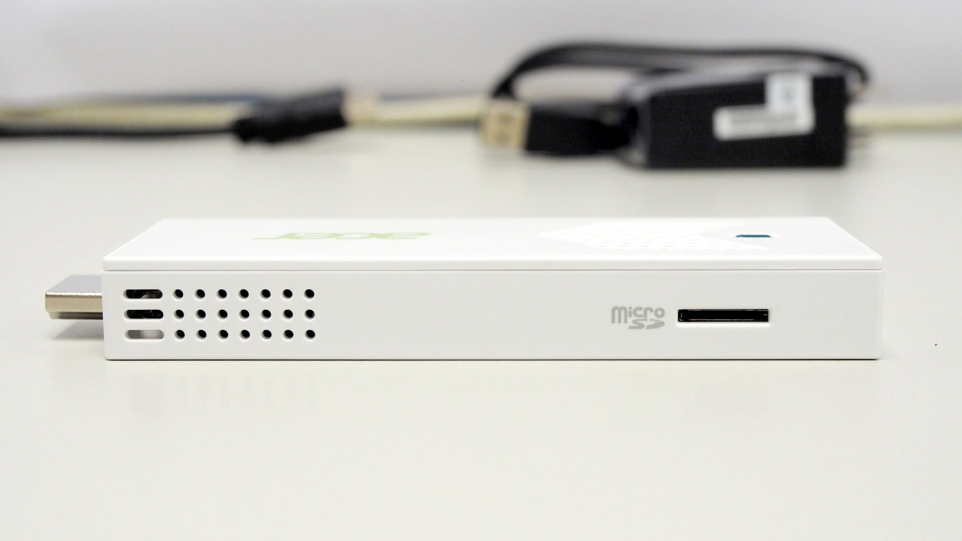 ACER 宏碁 Aspire S1-600 電腦棒側面