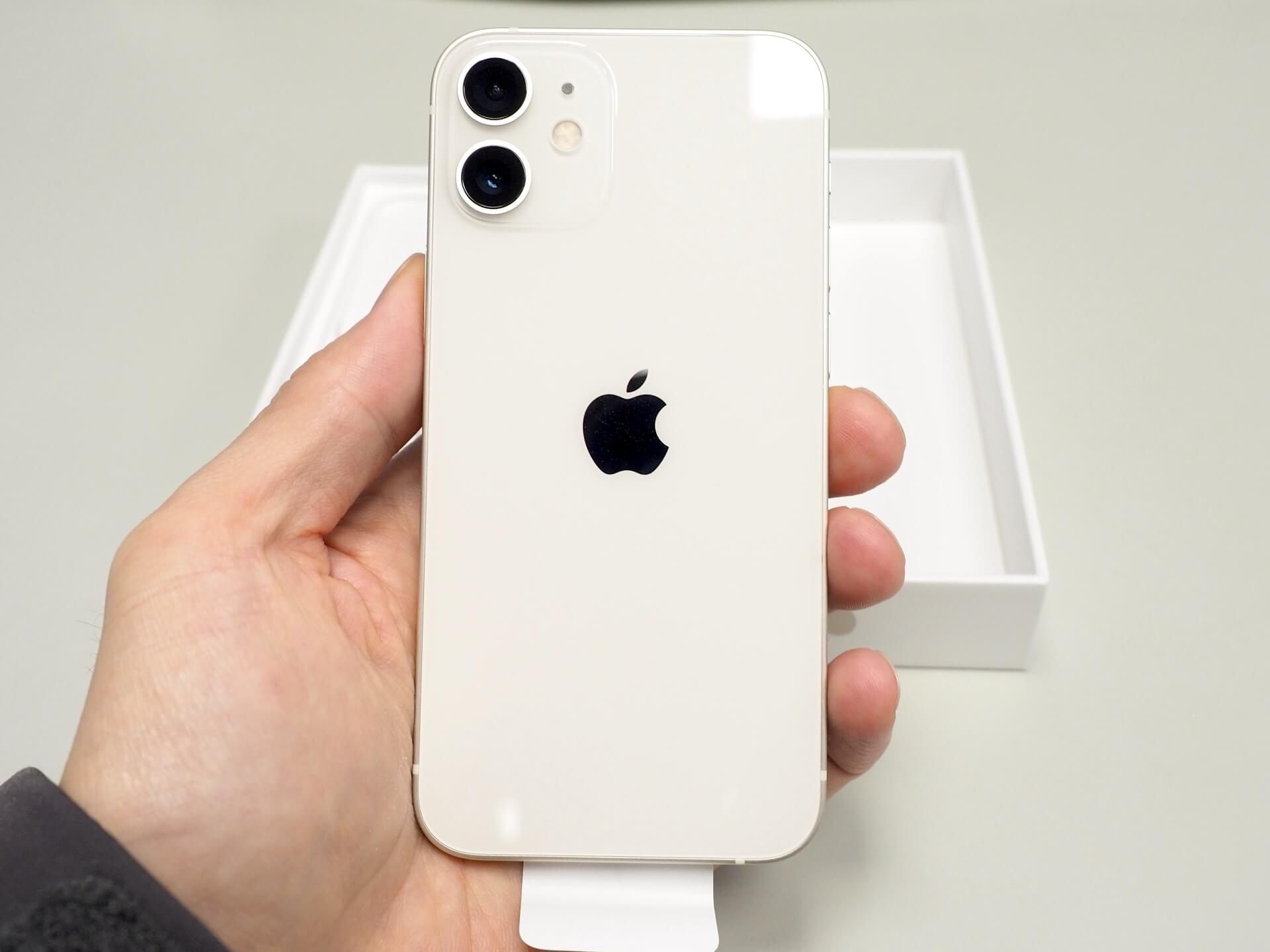 iPhone 12 mini 背面