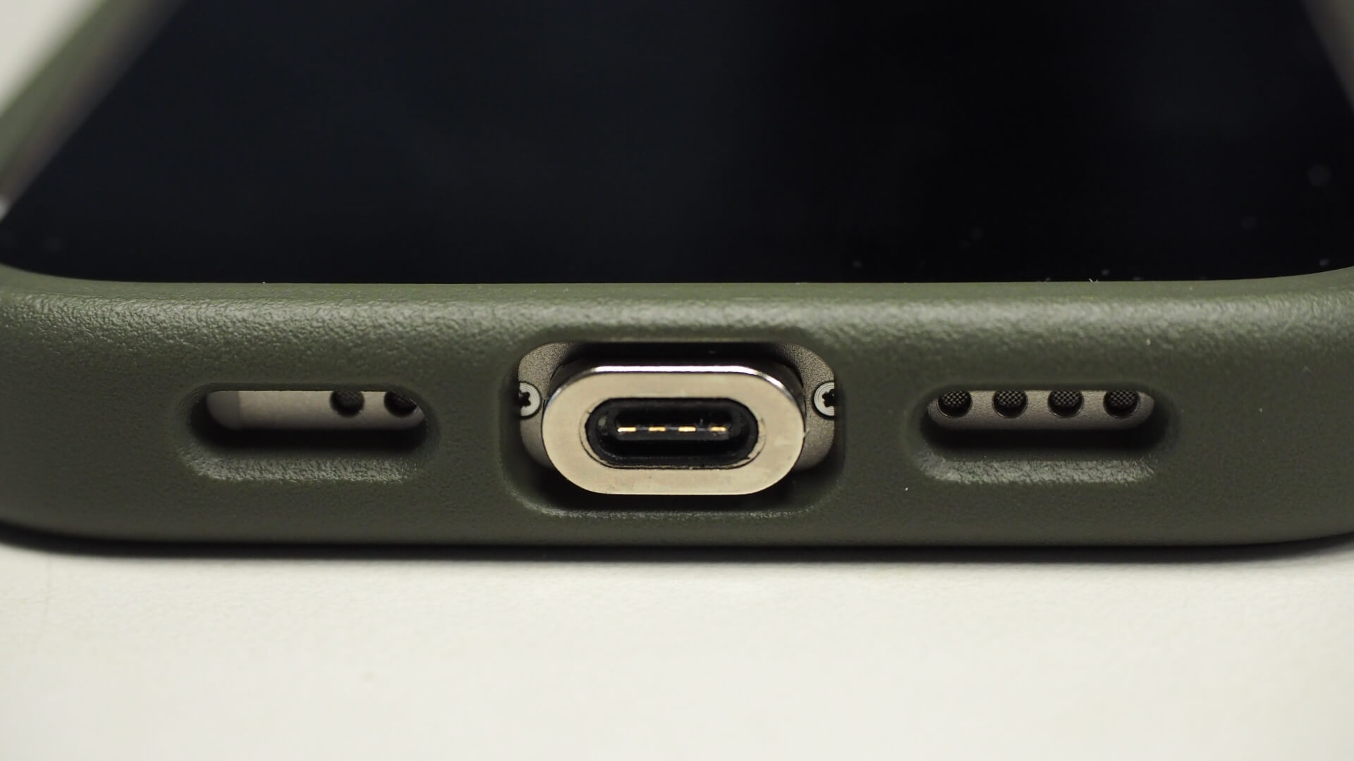 iPhone 12 犀牛盾防摔殼搭配磁吸頭