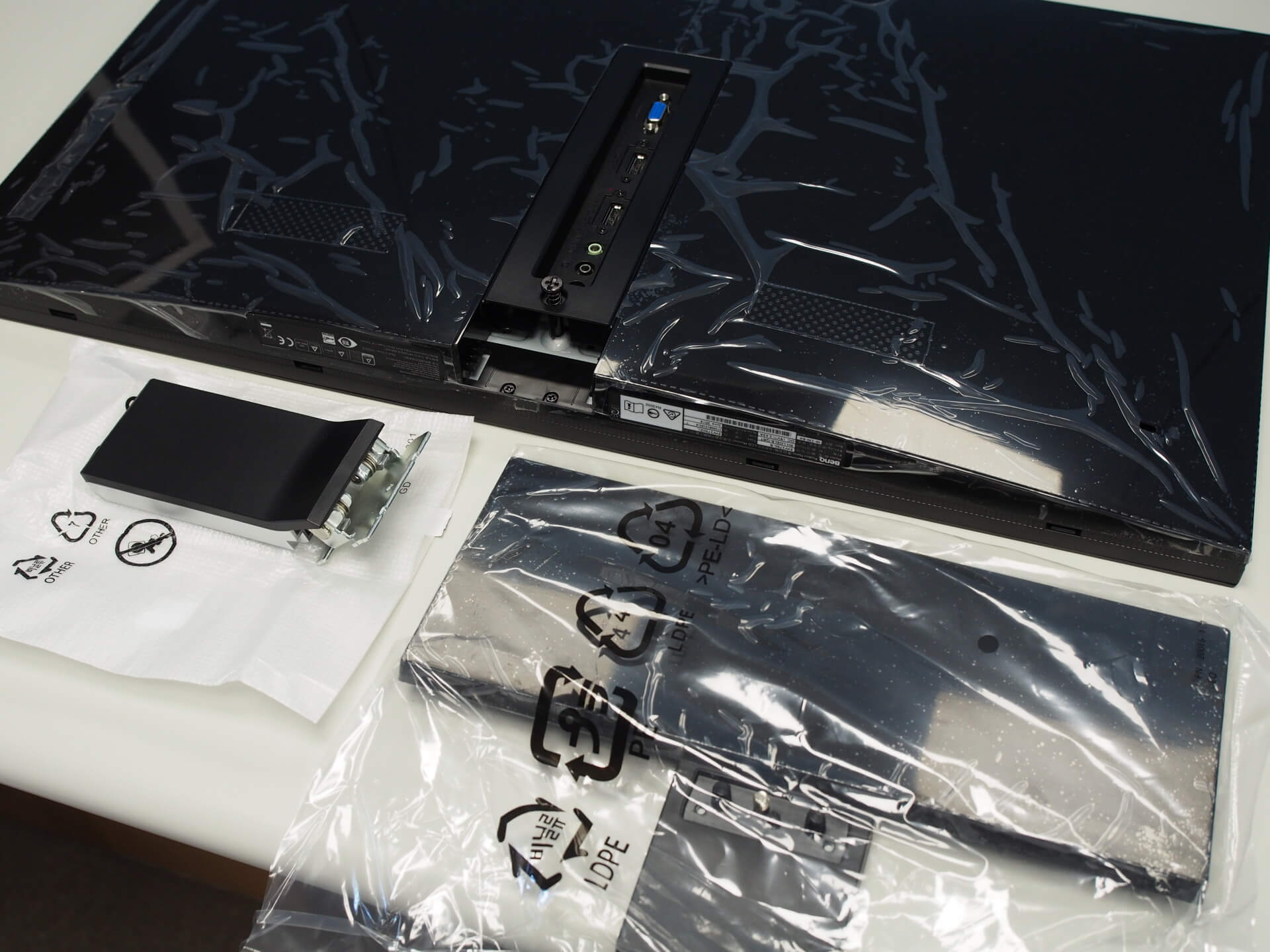 BENQ EW2750ZL 螢幕組裝