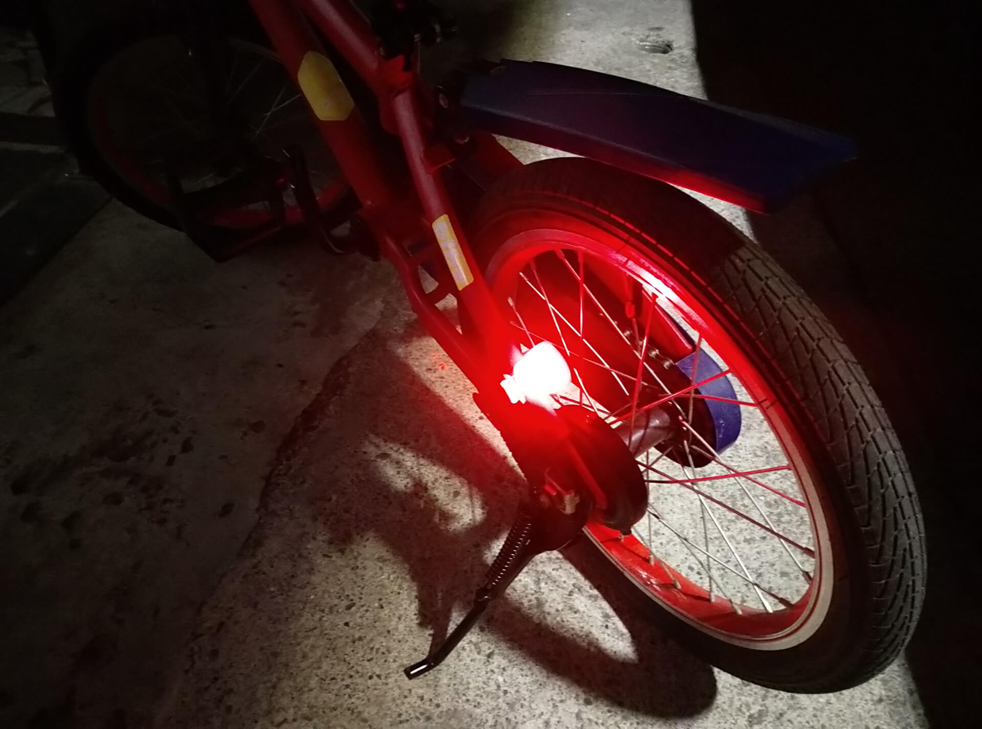 自行車 LED 警示燈