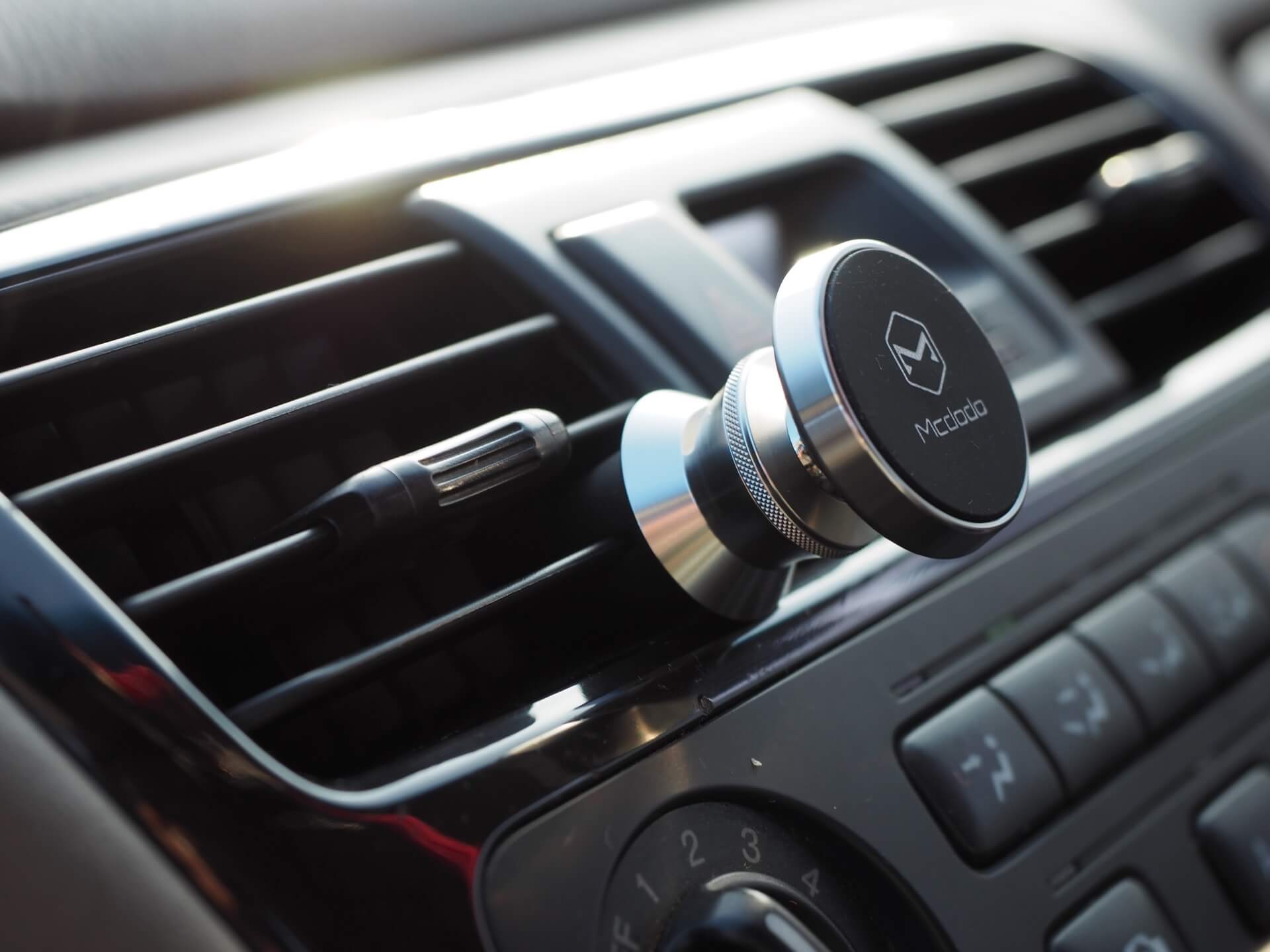 Mcdodo 麥多多車用冷氣出風口磁吸手機架