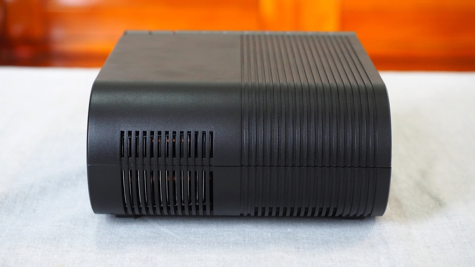 微米 M400 微型投影機