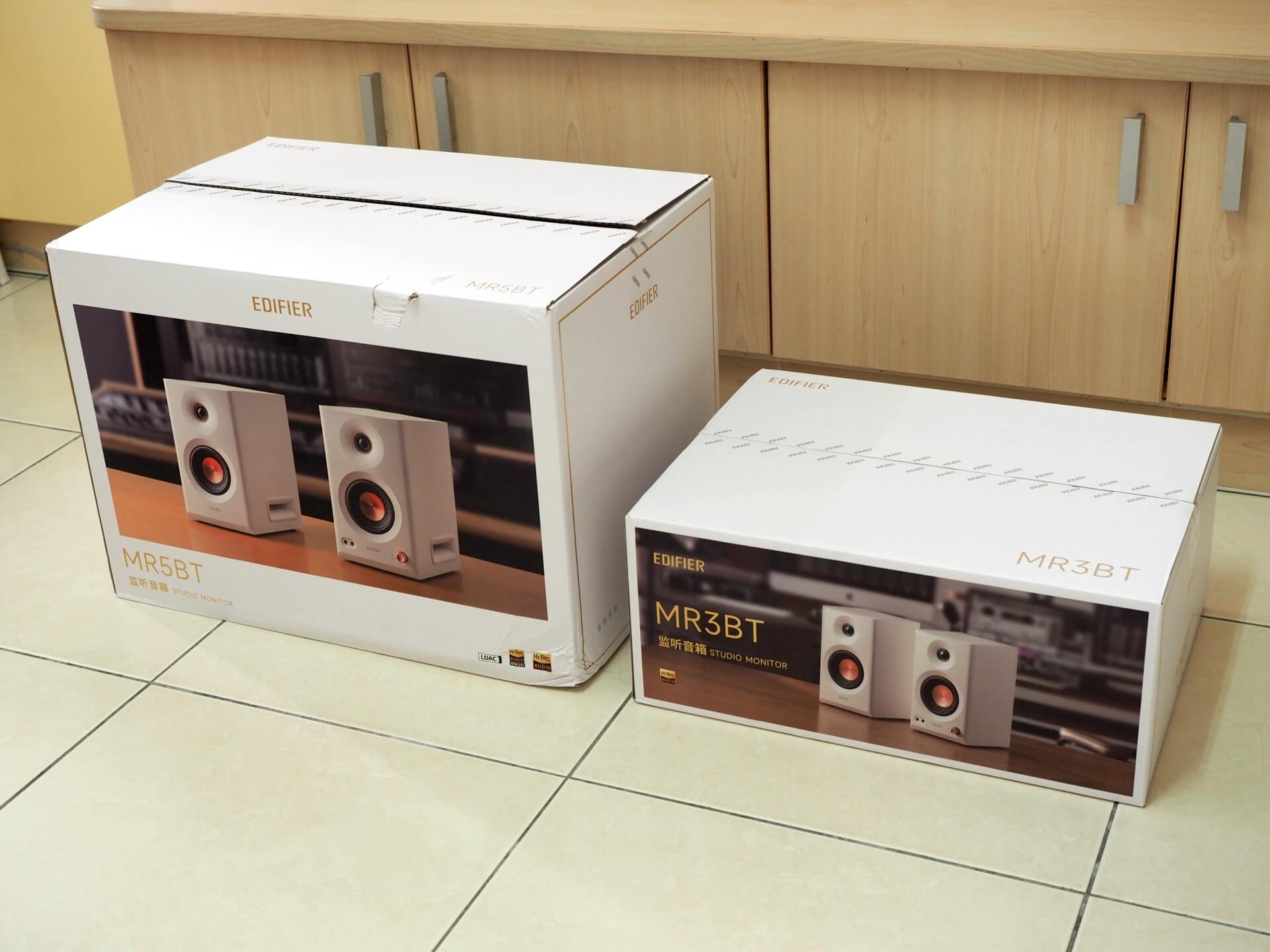 MR3BT 與 MR5BT 外箱比較