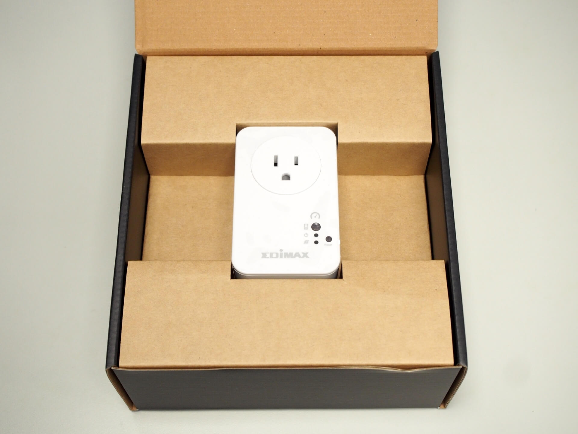 Edimax SP-2101W 智慧電能管家