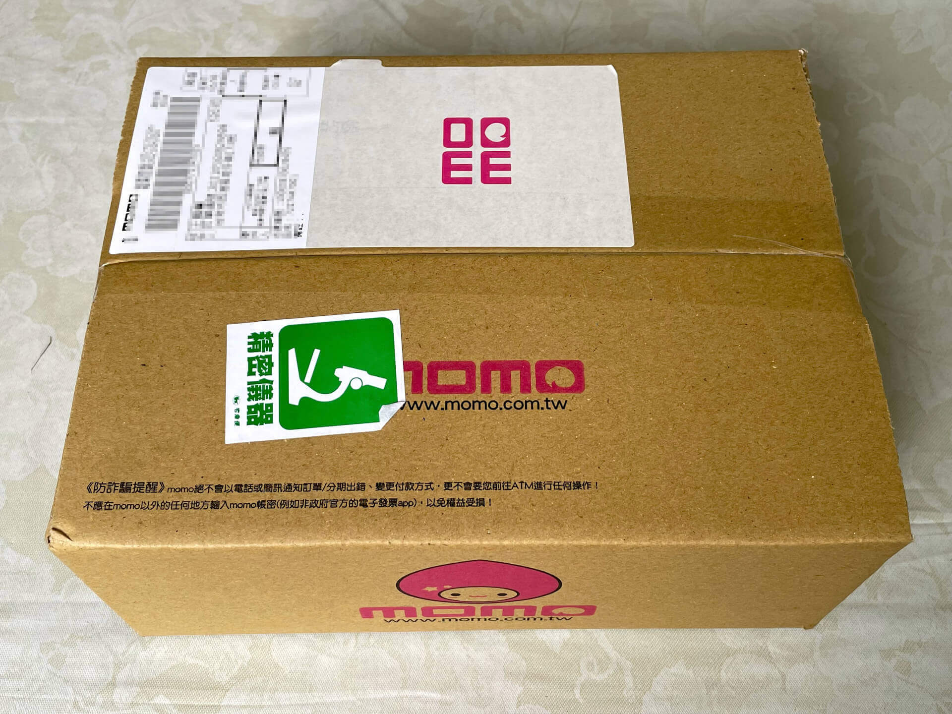 momo 購物網包裹