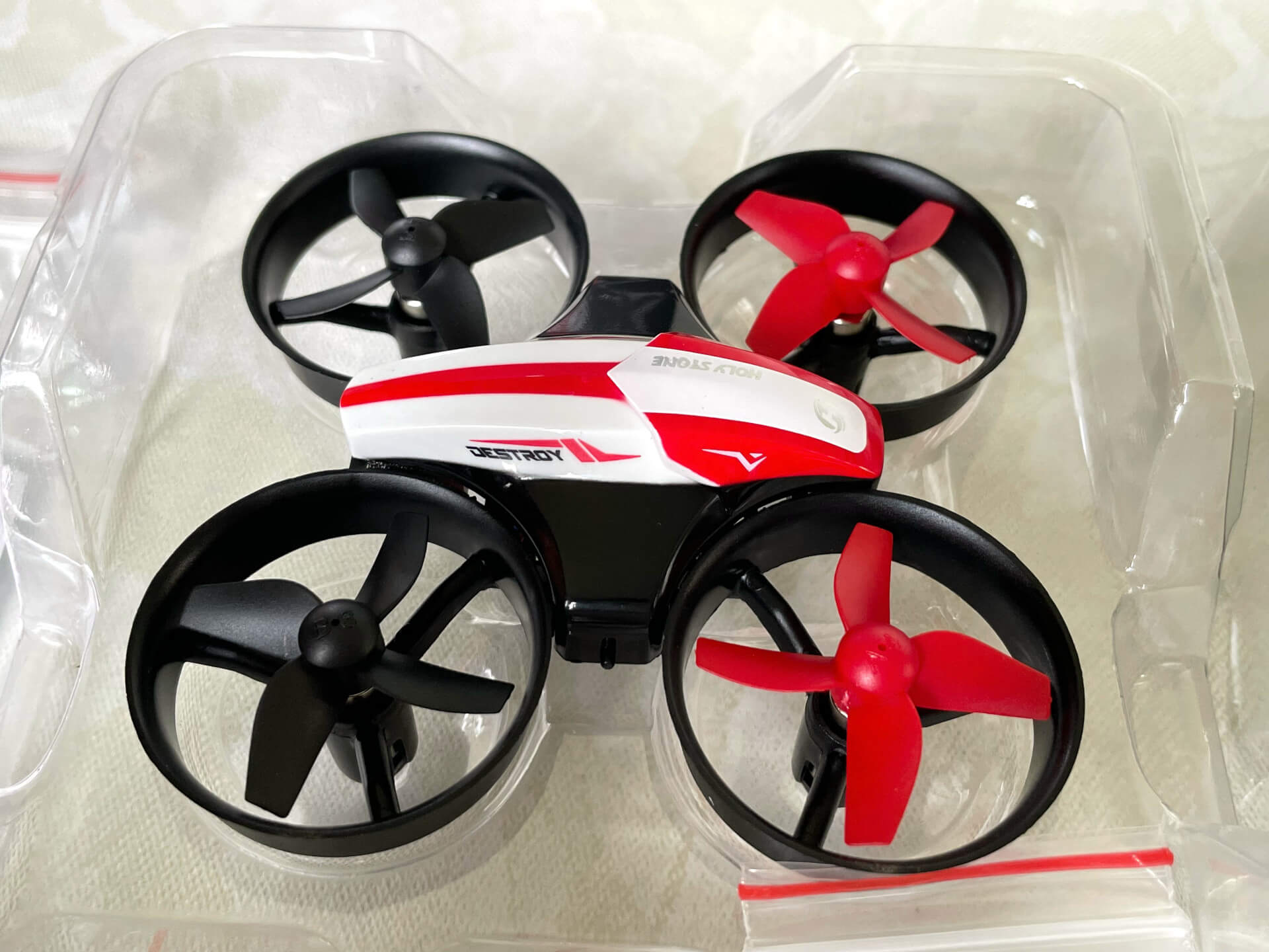 Holy Stone HS210 迷你遙控飛機