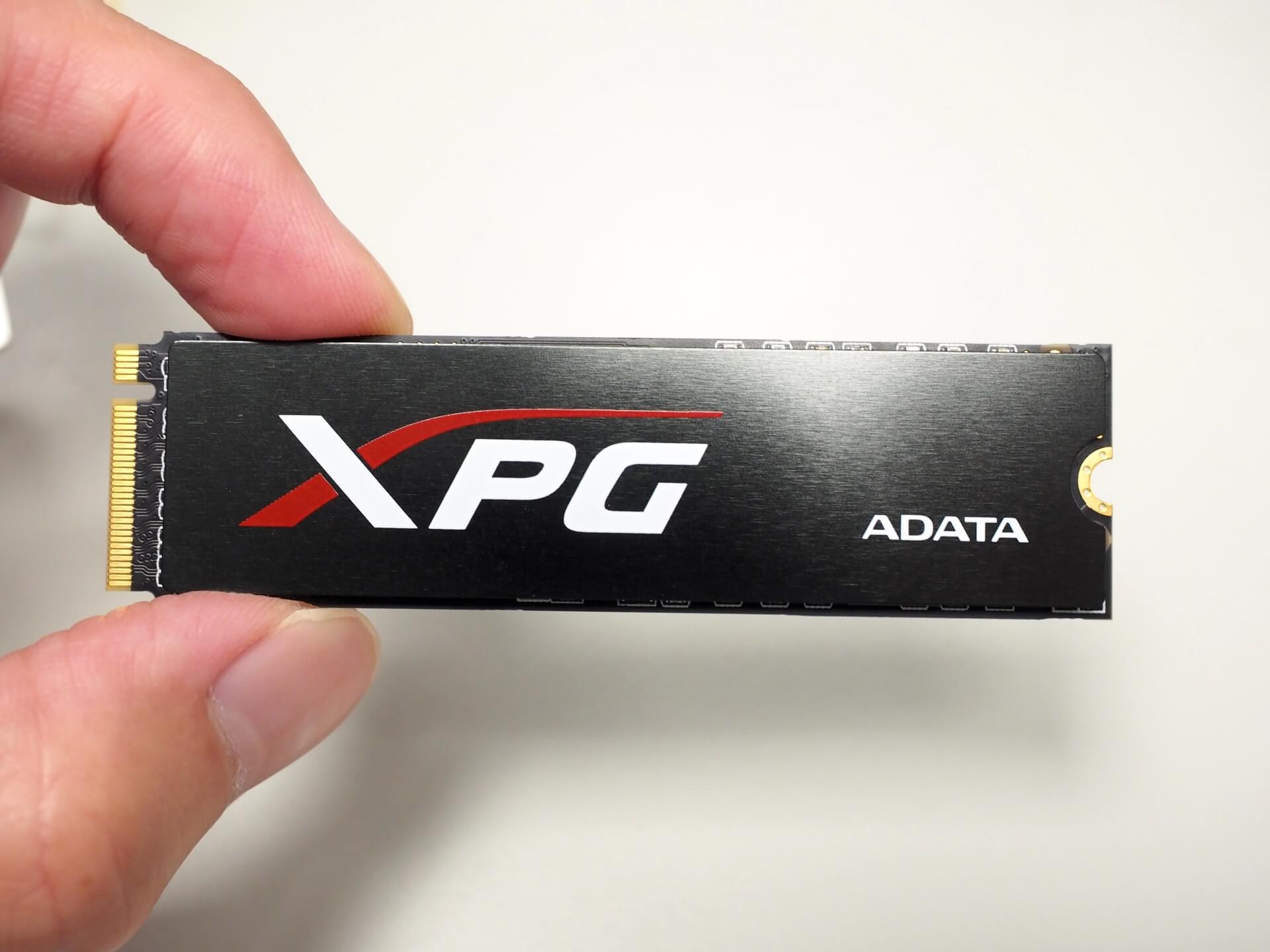 威剛 XPG SX6000 256G M.2 (PCIe) SSD 固態硬碟與散熱片
