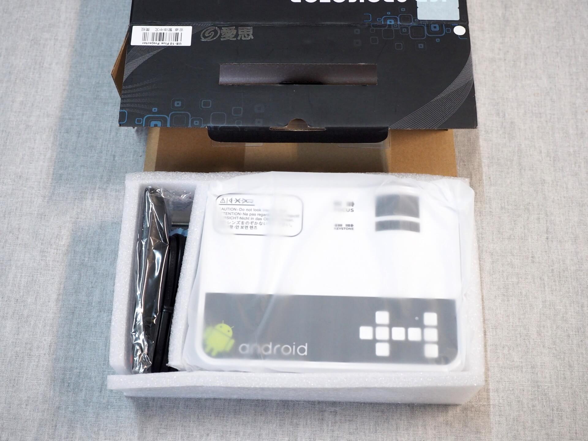 IS 愛思 P55 170 吋安卓智慧投影機