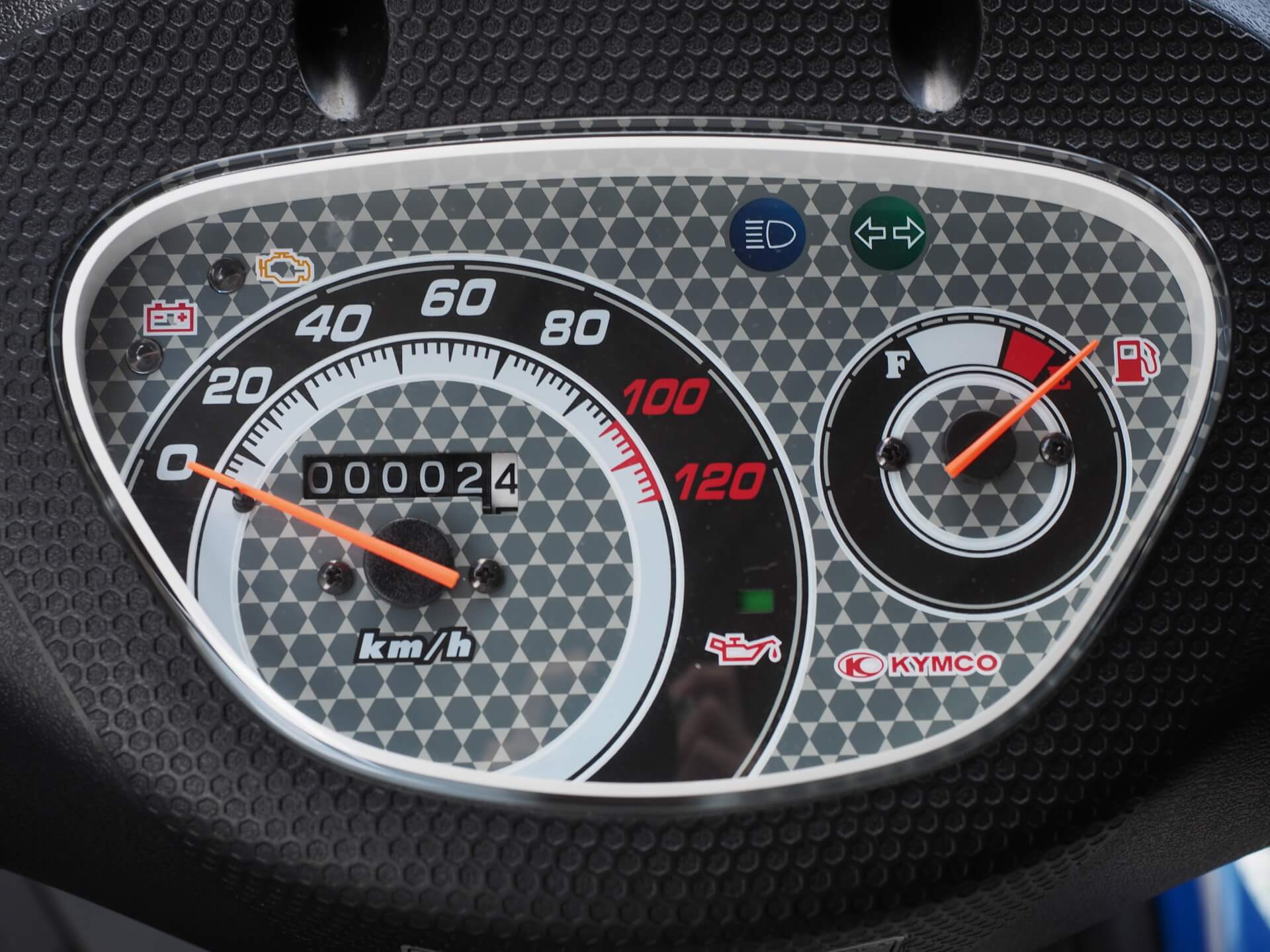 光陽 KYMCO GP 125 鼓剎機車儀表板