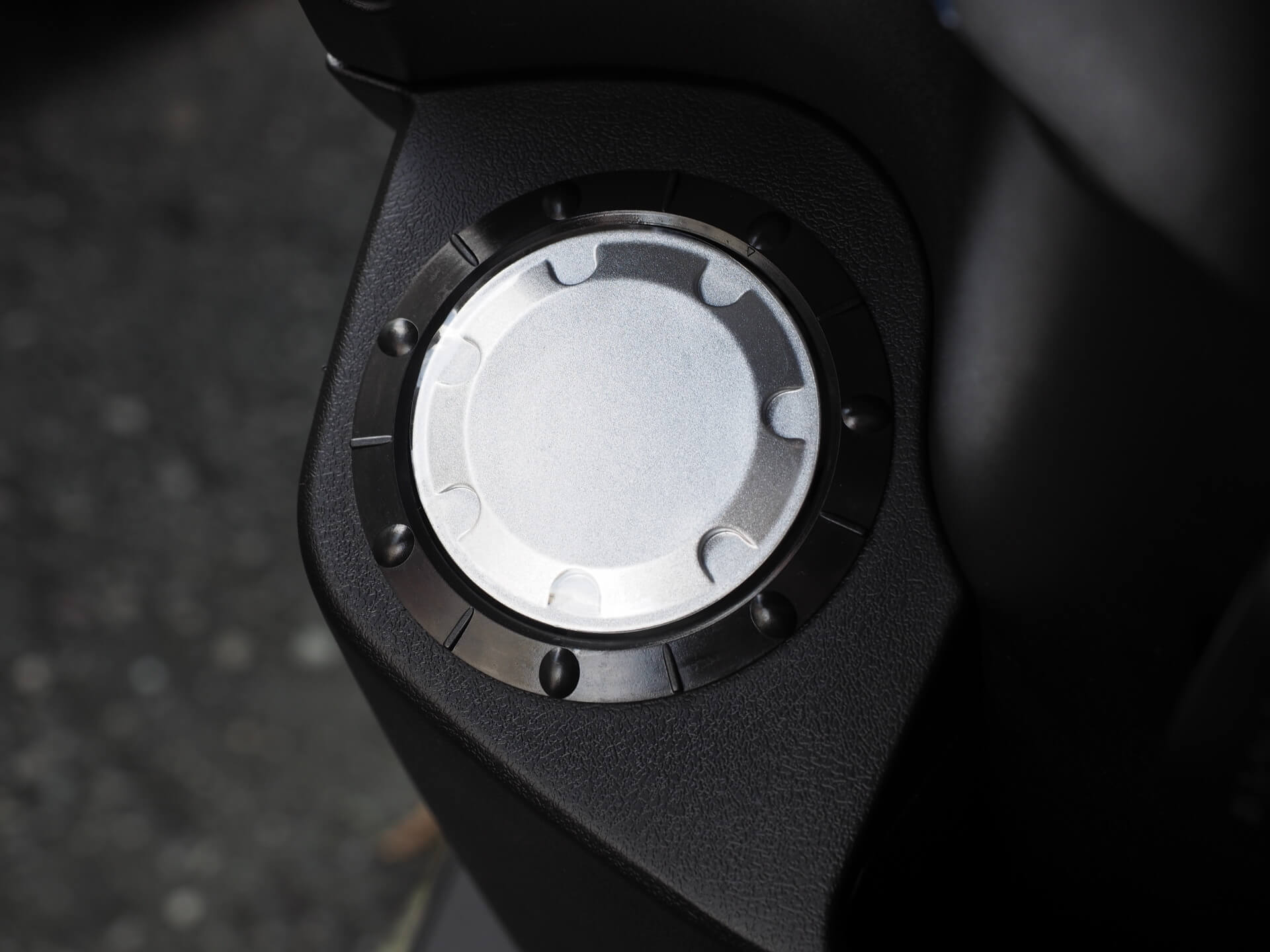 光陽 KYMCO GP 125 鼓剎機車油箱蓋