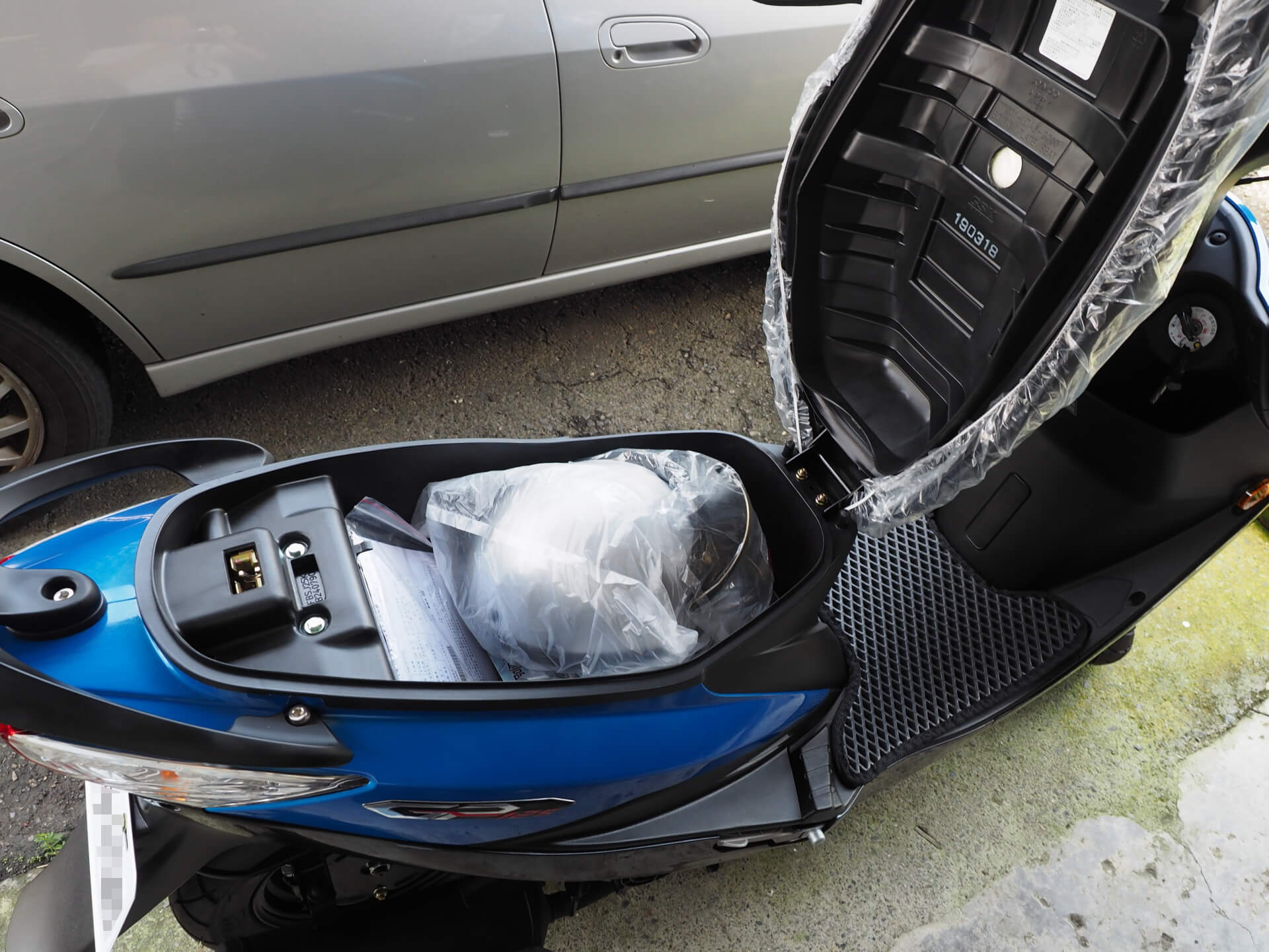 光陽 KYMCO GP 125 鼓剎機車置物箱