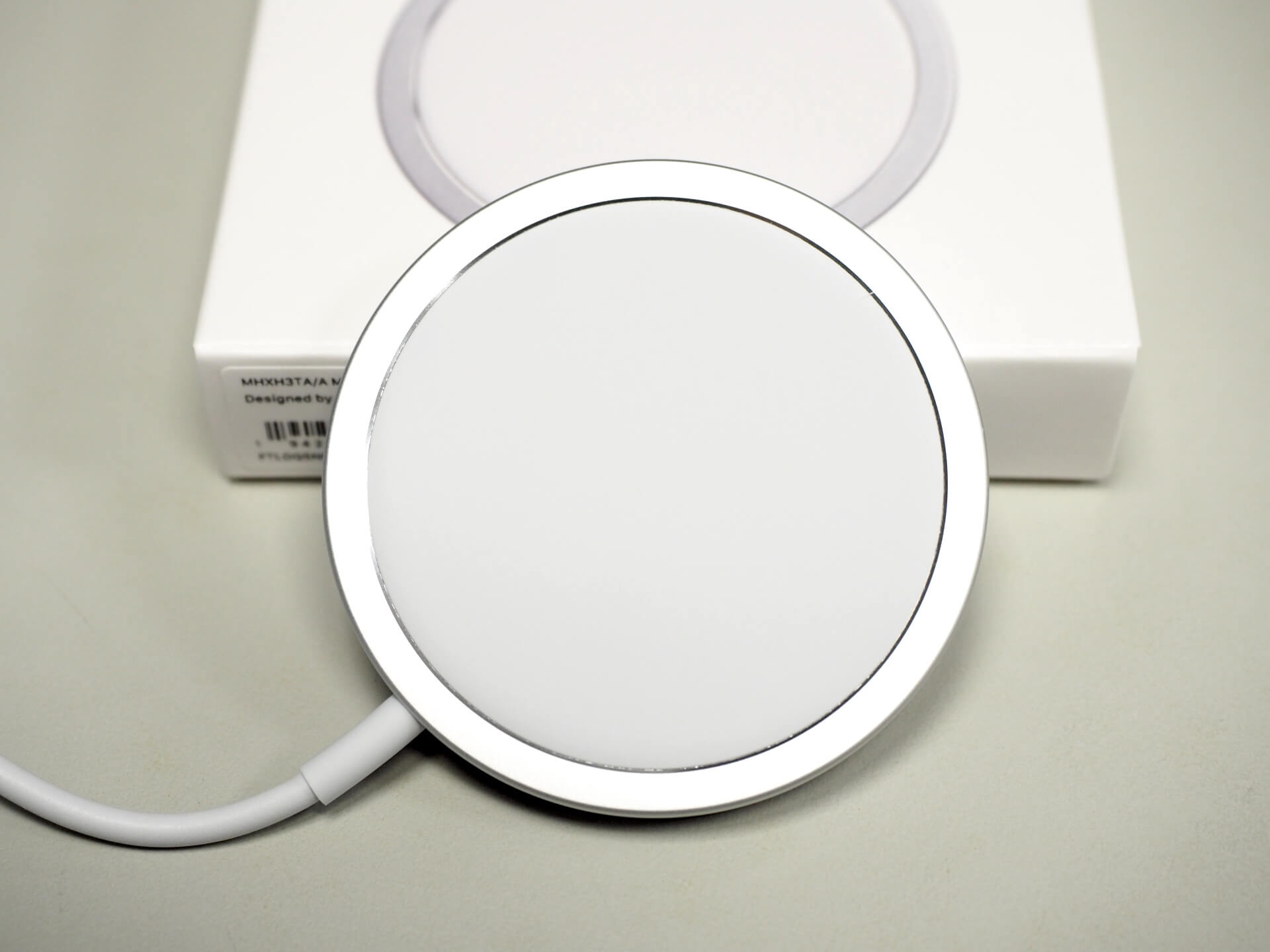 MagSafe 無線充電器正面