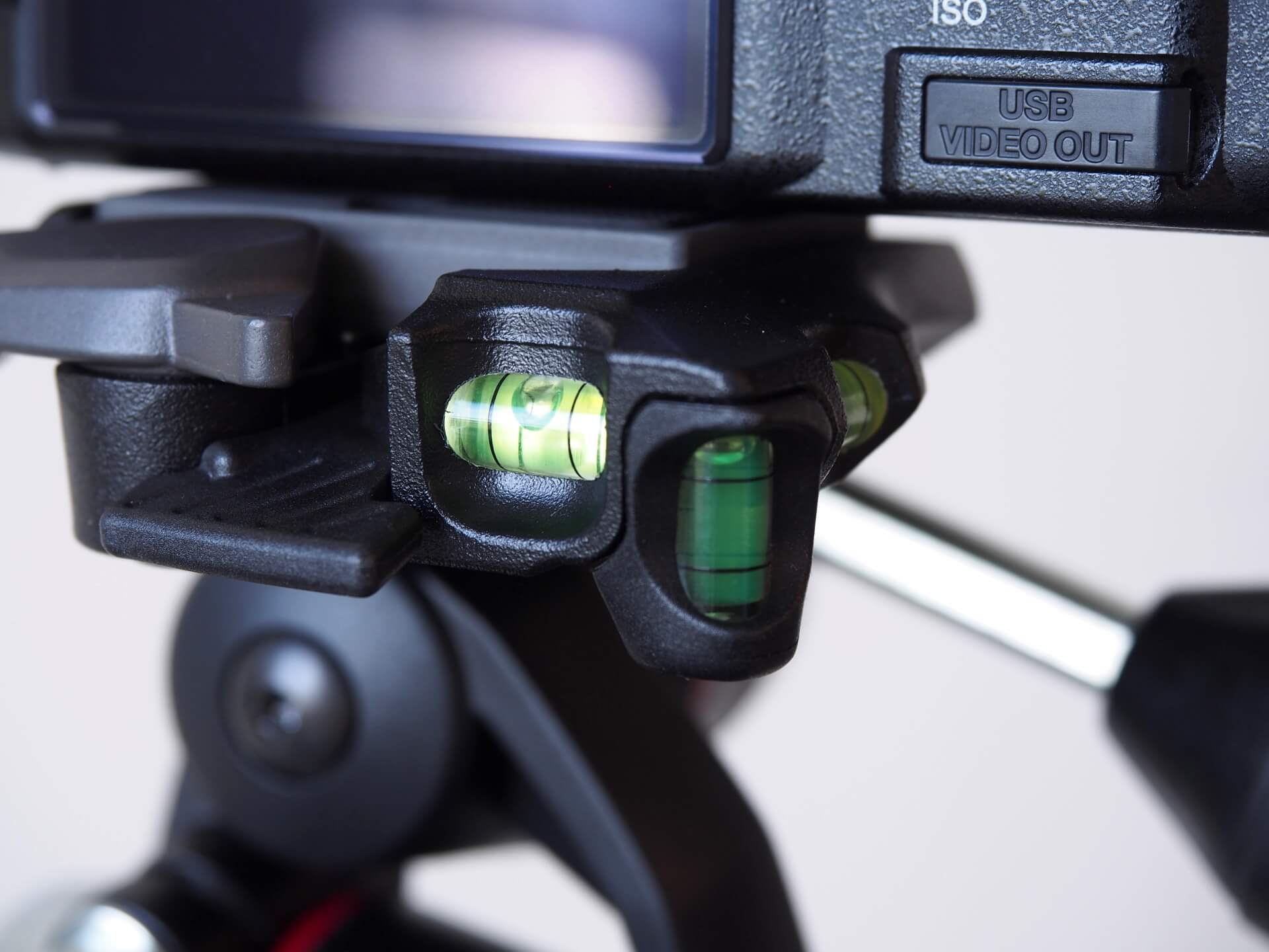 三向氣泡水平儀