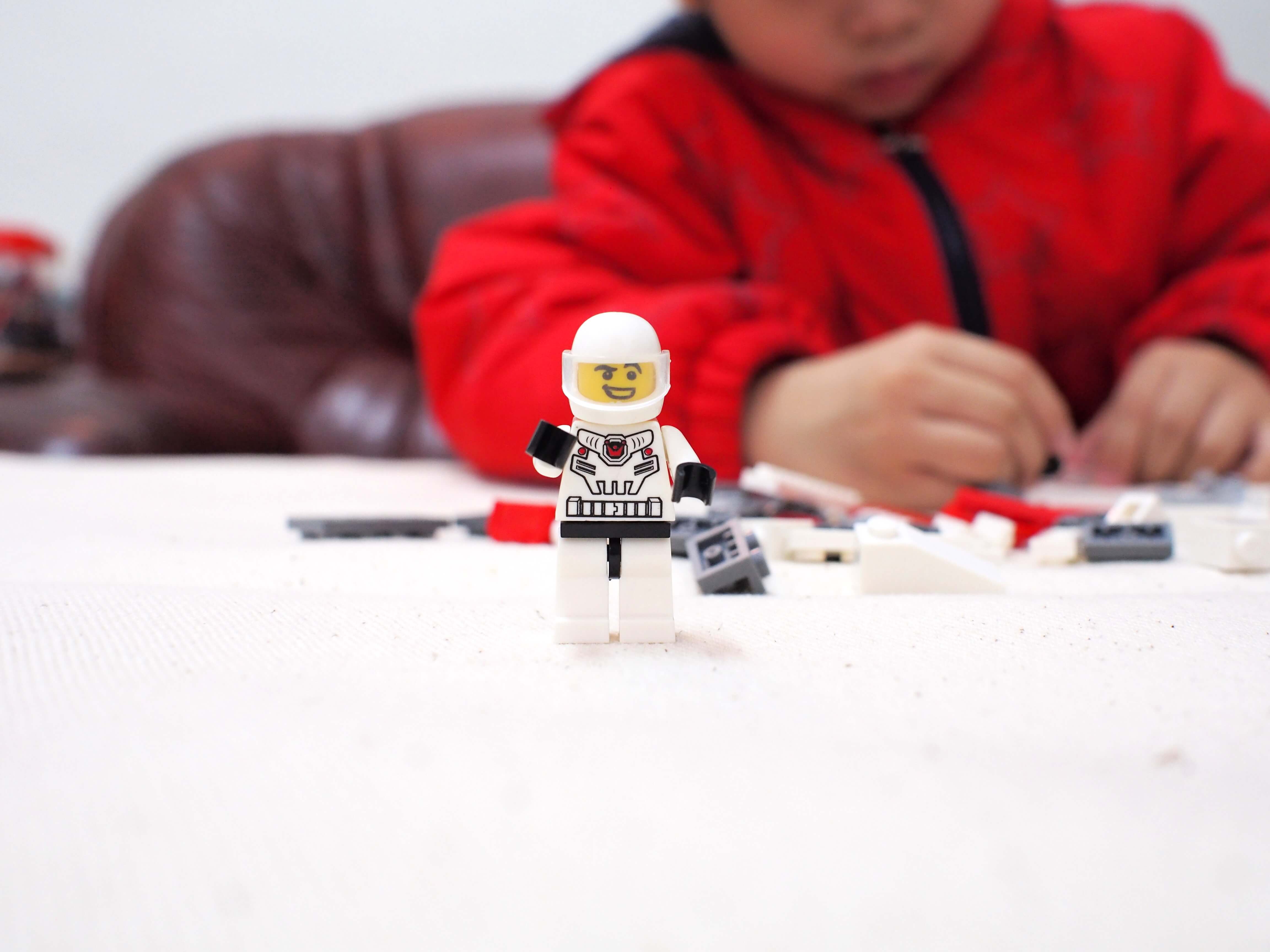 小太空人組合完成