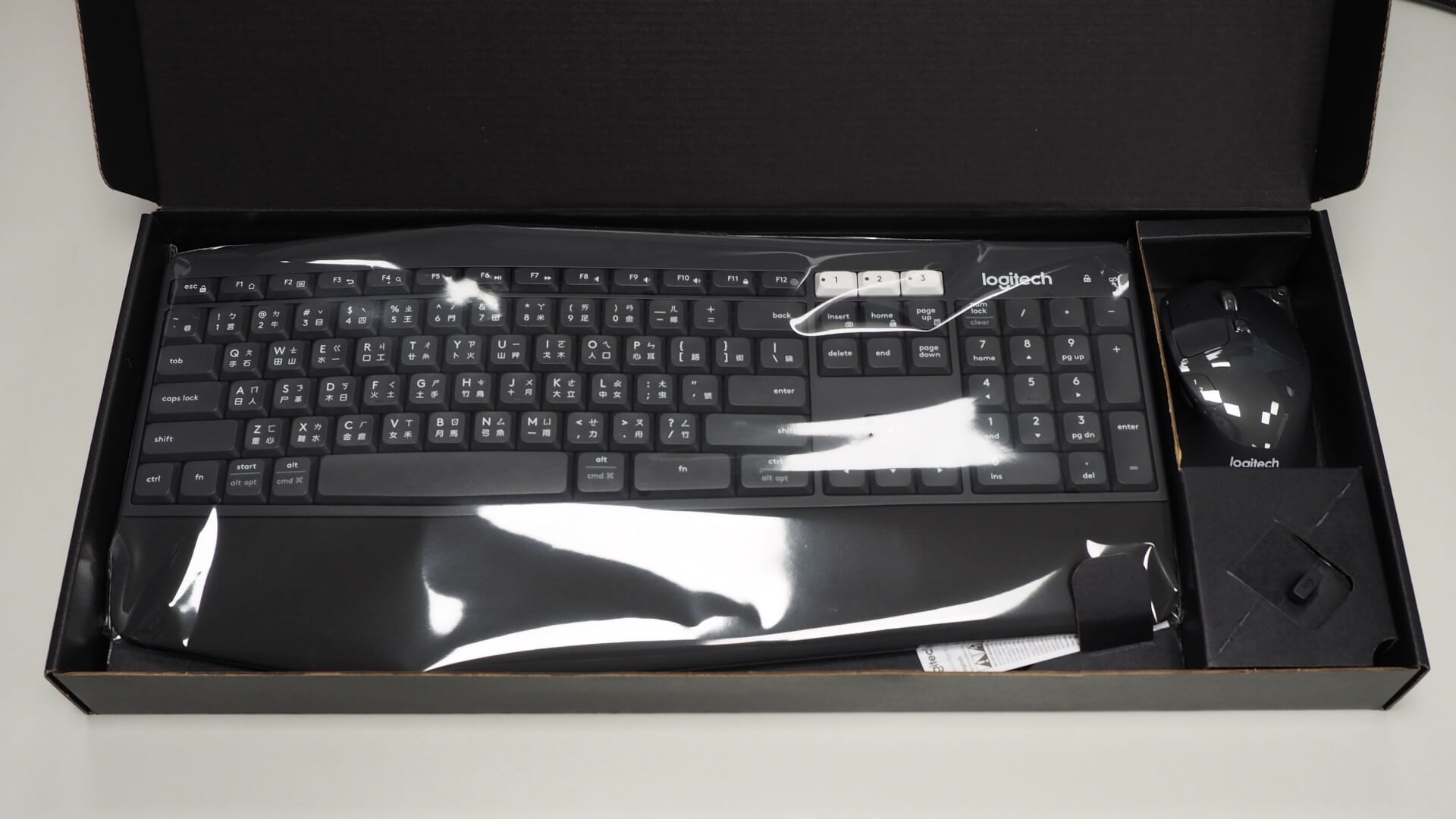 羅技 MK850 多工無線鍵盤滑鼠組合