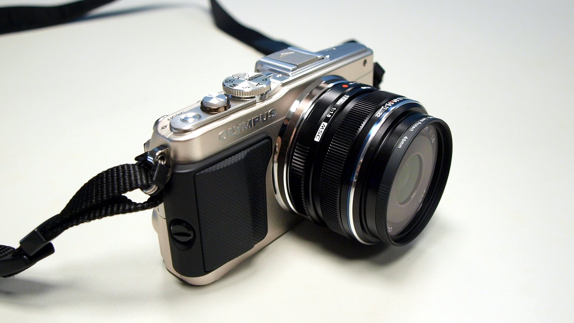 Olympus E-PL6 接 17mm F1.8 定焦鏡